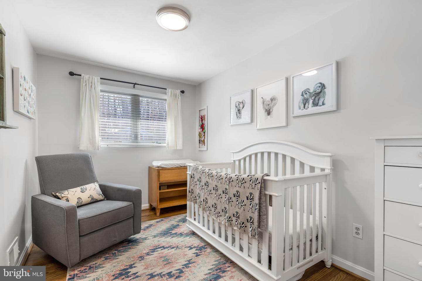 6522 OAKWOOD DR, FALLS CHURCH, Virginia 22041, 3 Bedrooms Bedrooms, ,2 BathroomsBathrooms,Residential,For sale,6522 OAKWOOD DR,VAFX2290184 MLS # VAFX2290184