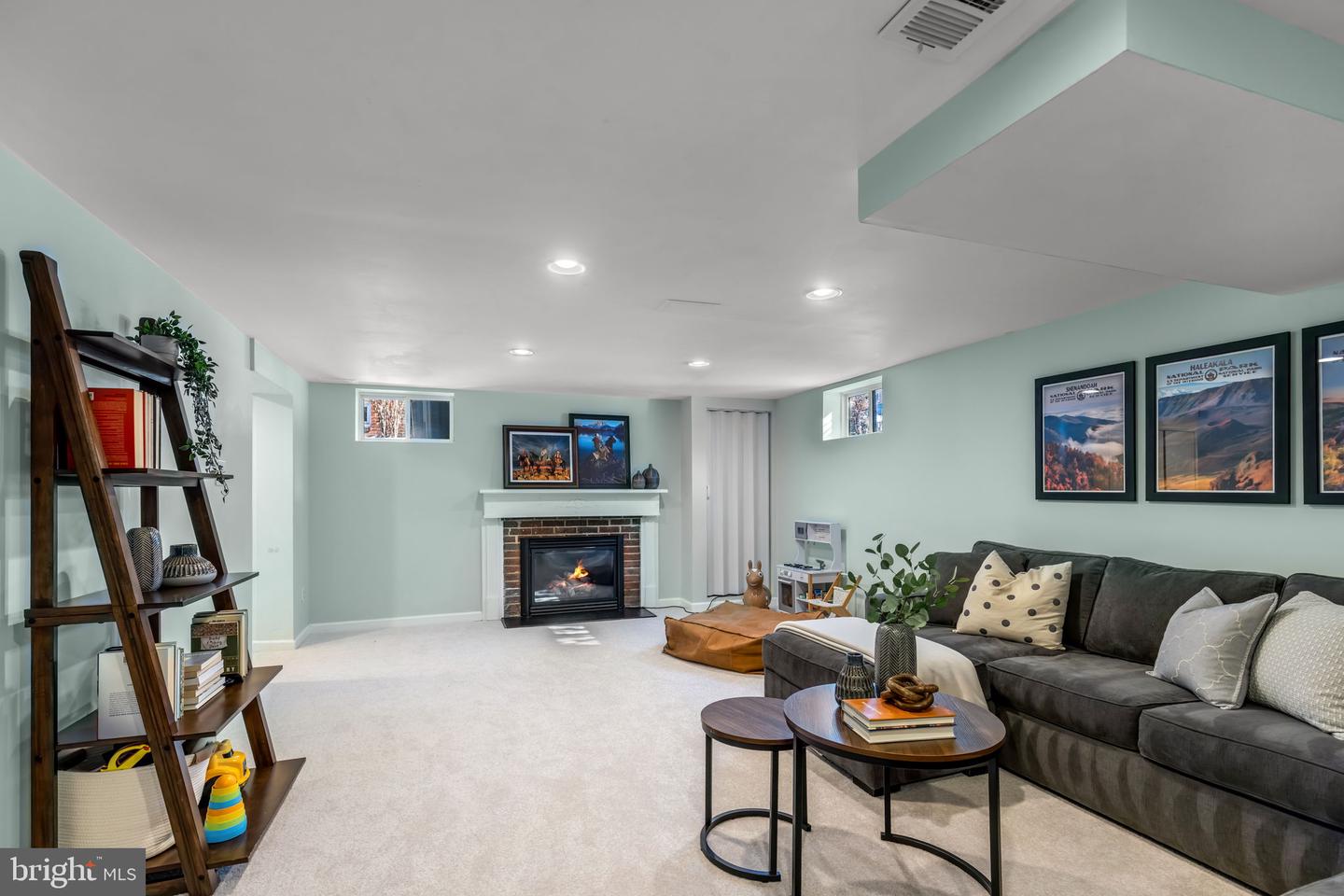 6522 OAKWOOD DR, FALLS CHURCH, Virginia 22041, 3 Bedrooms Bedrooms, ,2 BathroomsBathrooms,Residential,For sale,6522 OAKWOOD DR,VAFX2290184 MLS # VAFX2290184