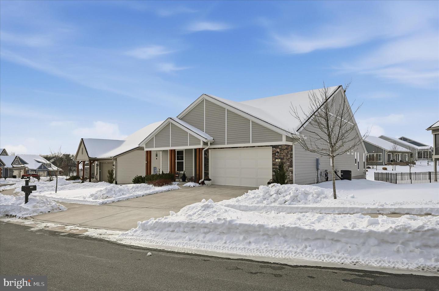 136 MALLARD DR, LAKE FREDERICK, Virginia 22630, 2 Bedrooms Bedrooms, ,2 BathroomsBathrooms,Residential,For sale,136 MALLARD DR,VAFV2039502 MLS # VAFV2039502