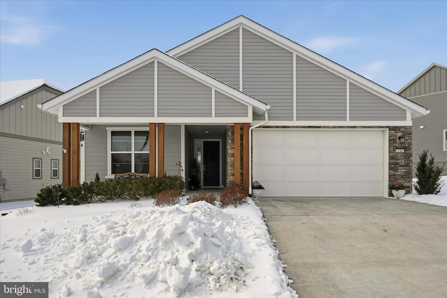 136 MALLARD DR, LAKE FREDERICK, Virginia 22630, 2 Bedrooms Bedrooms, ,2 BathroomsBathrooms,Residential,For sale,136 MALLARD DR,VAFV2039502 MLS # VAFV2039502