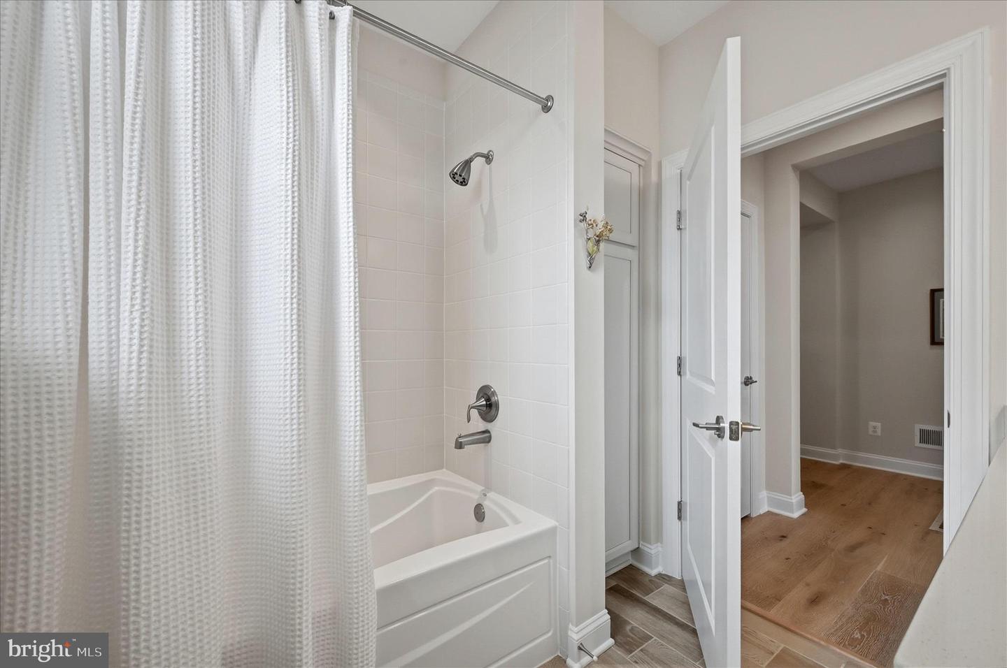 136 MALLARD DR, LAKE FREDERICK, Virginia 22630, 2 Bedrooms Bedrooms, ,2 BathroomsBathrooms,Residential,For sale,136 MALLARD DR,VAFV2039502 MLS # VAFV2039502