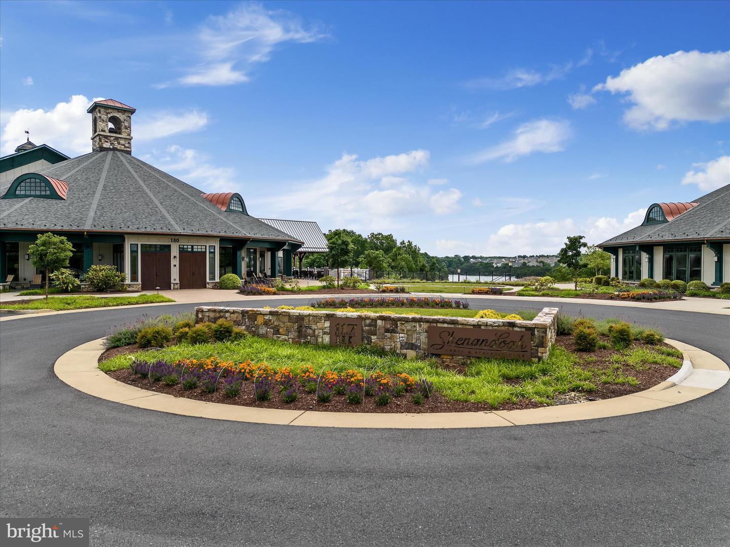 136 MALLARD DR, LAKE FREDERICK, Virginia 22630, 2 Bedrooms Bedrooms, ,2 BathroomsBathrooms,Residential,For sale,136 MALLARD DR,VAFV2039502 MLS # VAFV2039502