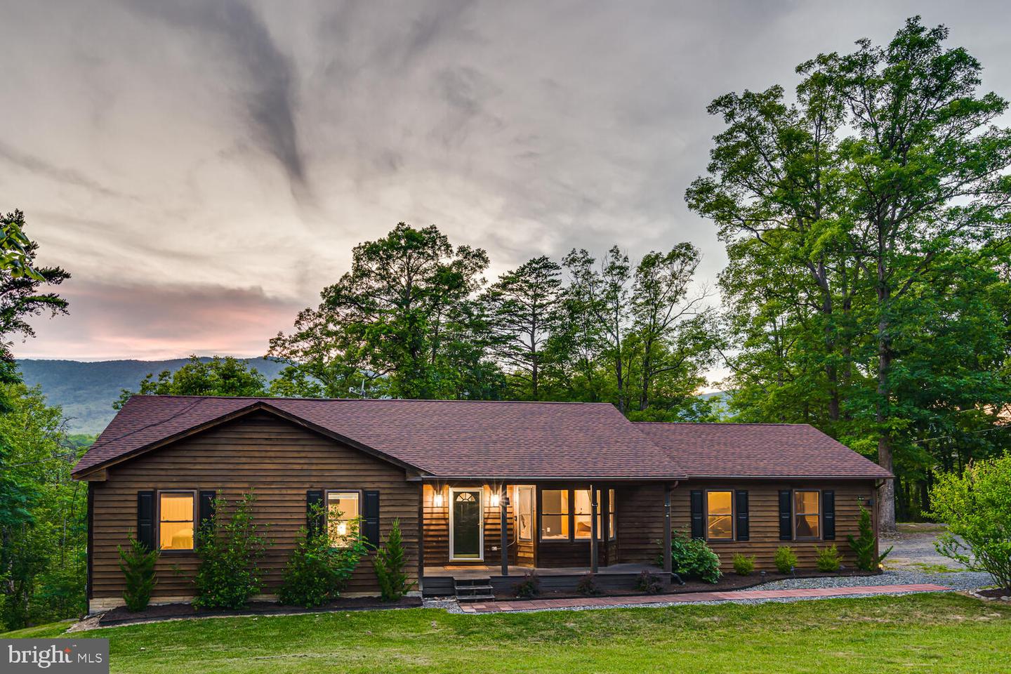 540 LAKESIDE DR, FRONT ROYAL, Virginia 22630, 3 Bedrooms Bedrooms, ,3 BathroomsBathrooms,Residential,For sale,540 LAKESIDE DR,VAWR2013364 MLS # VAWR2013364