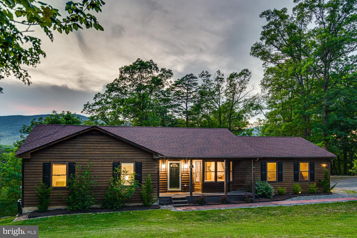 540 LAKESIDE DR, FRONT ROYAL, Virginia 22630, 3 Bedrooms Bedrooms, ,3 BathroomsBathrooms,Residential,For sale,540 LAKESIDE DR,VAWR2013364 MLS # VAWR2013364