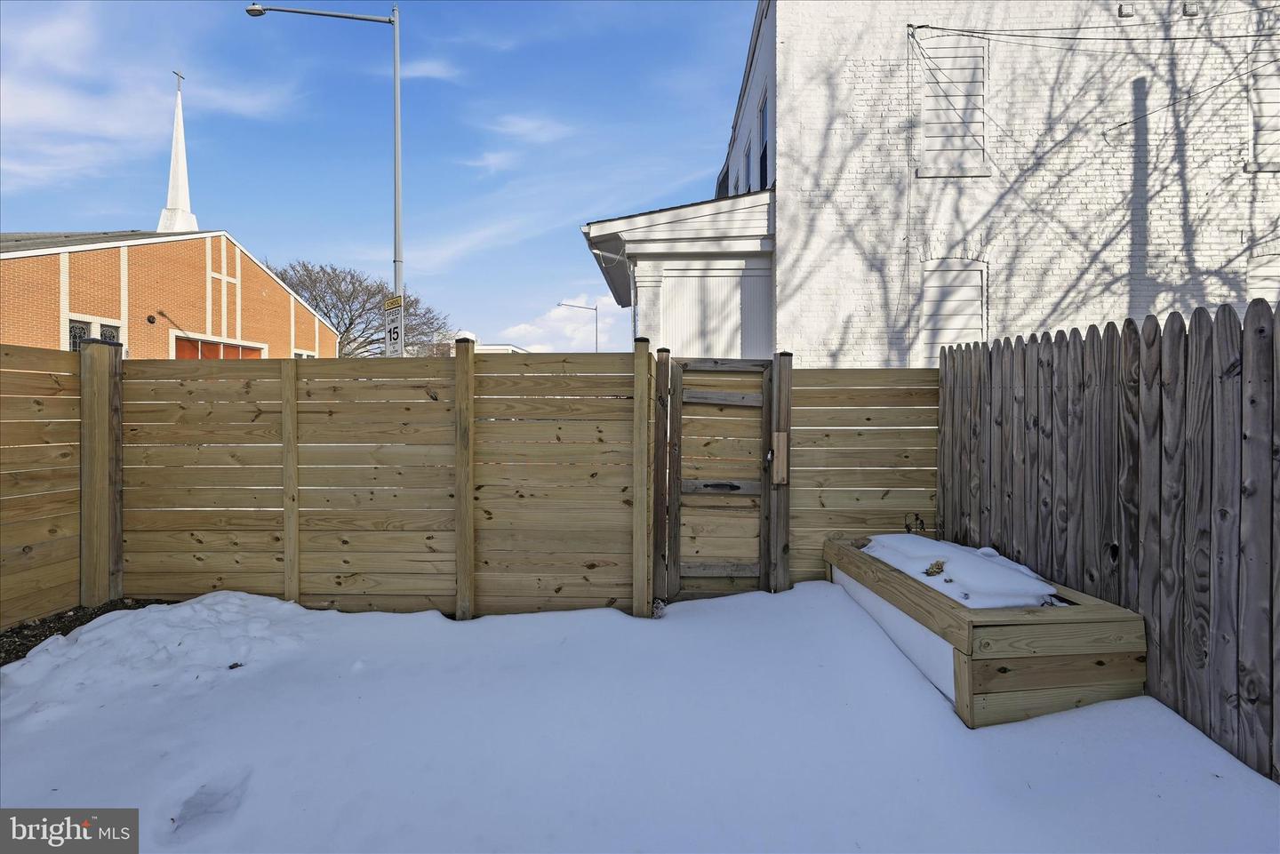 633 18TH ST NE, WASHINGTON, District Of Columbia 20002, 2 Bedrooms Bedrooms, 7 Rooms Rooms,1 BathroomBathrooms,Residential,For sale,633 18TH ST NE,DCDC2245498 MLS # DCDC2245498