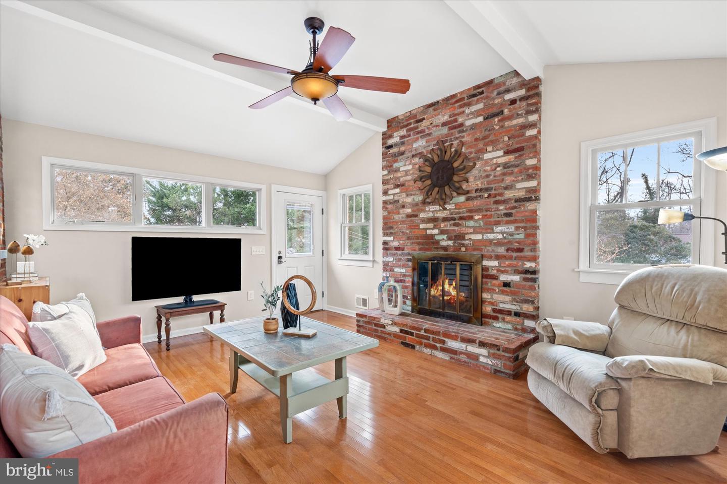 7912 BAINBRIDGE RD, ALEXANDRIA, Virginia 22308, 3 Bedrooms Bedrooms, ,2 BathroomsBathrooms,Residential,For sale,7912 BAINBRIDGE RD,VAFX2290244 MLS # VAFX2290244