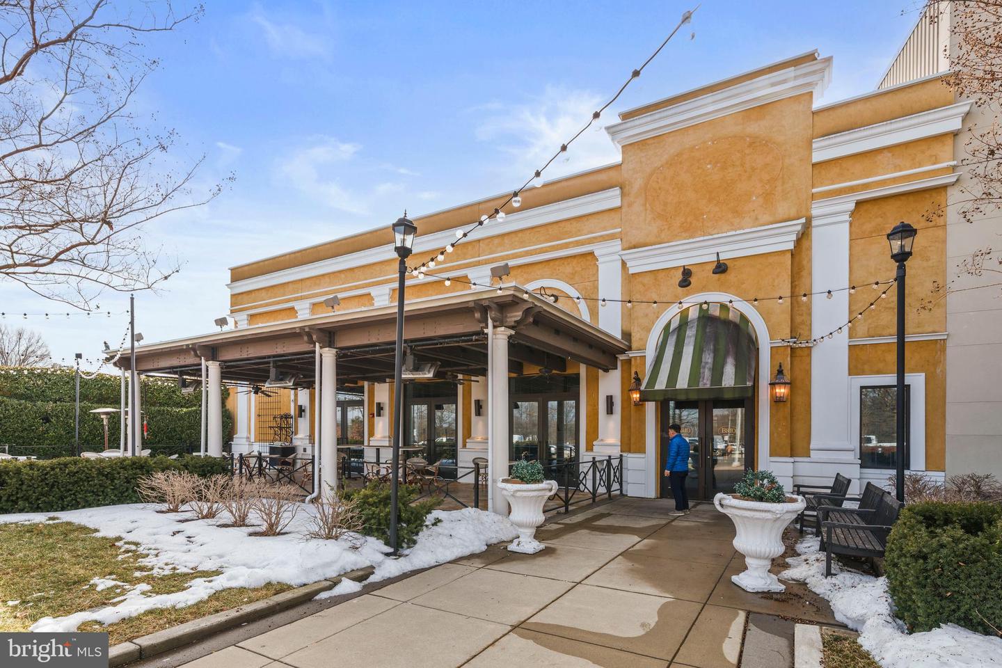 12304 FORT BUFFALO CIR #467, FAIRFAX, Virginia 22033, 1 Bedroom Bedrooms, ,1 BathroomBathrooms,Residential,For sale,12304 FORT BUFFALO CIR #467,VAFX2290250 MLS # VAFX2290250