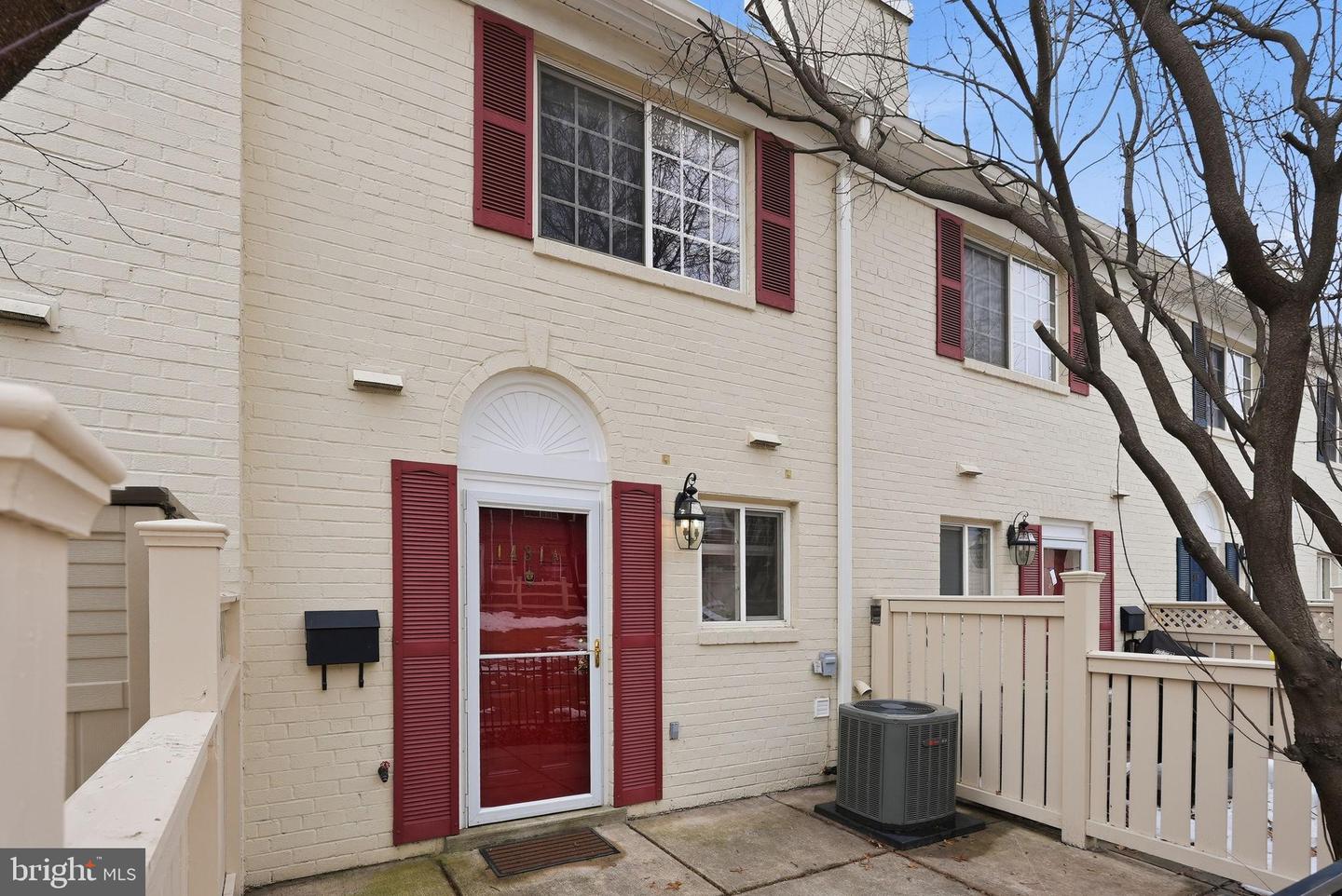 1431-A N VAN DORN ST #A, ALEXANDRIA, Virginia 22304, 2 Bedrooms Bedrooms, ,1 BathroomBathrooms,Residential,For sale,1431-A N VAN DORN ST #A,VAAX2054006 MLS # VAAX2054006