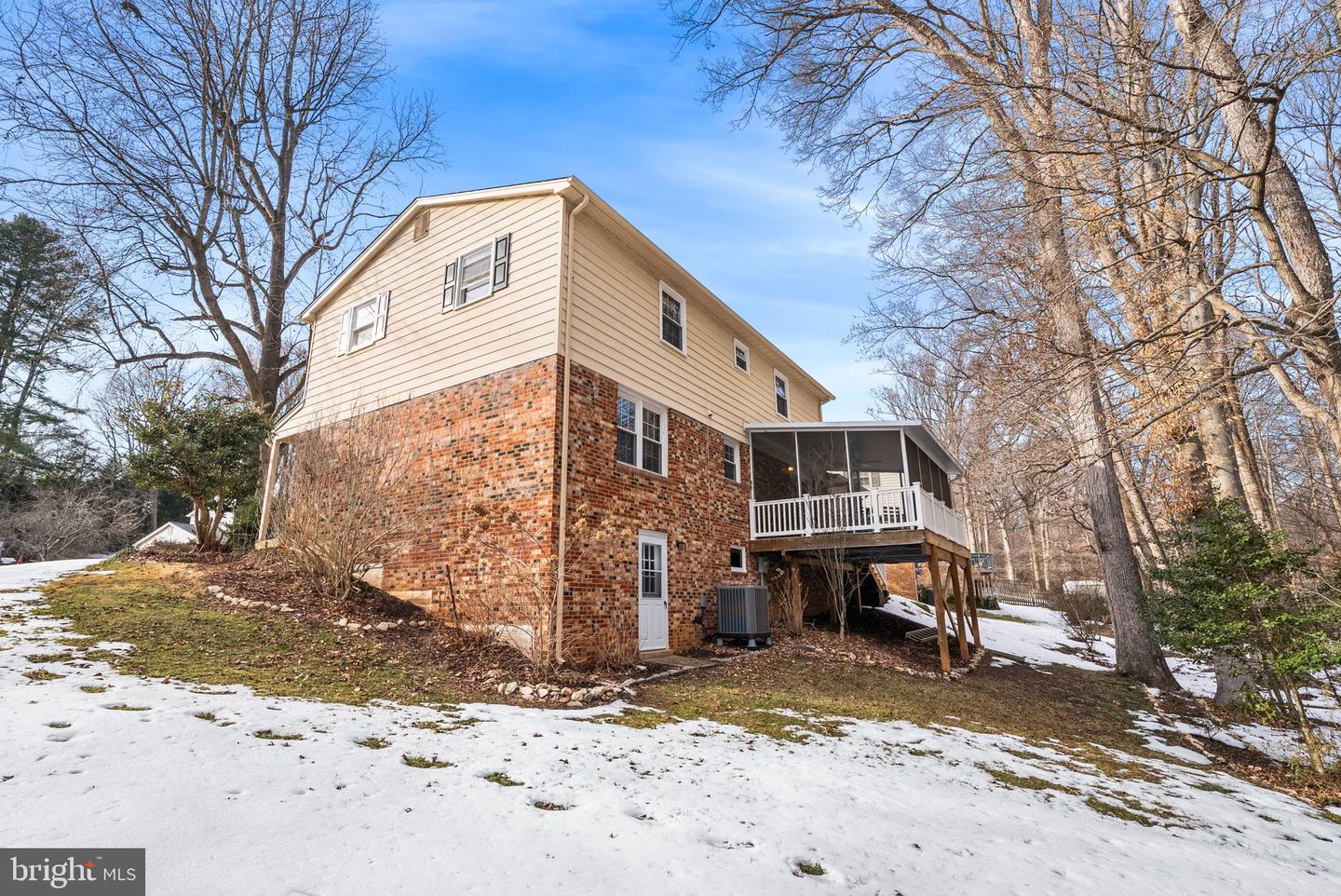 7149 GAME LORD DR, SPRINGFIELD, Virginia 22153, 4 Bedrooms Bedrooms, ,2 BathroomsBathrooms,Residential,For sale,7149 GAME LORD DR,VAFX2290302 MLS # VAFX2290302 7149 GAME LORD DR, SPRINGFIELD, Virginia 22153, 4 Bedrooms Bedrooms, ,2 BathroomsBathrooms,Residential,For sale,7149 GAME LORD DR,VAFX2290302 MLS # VAFX2290302