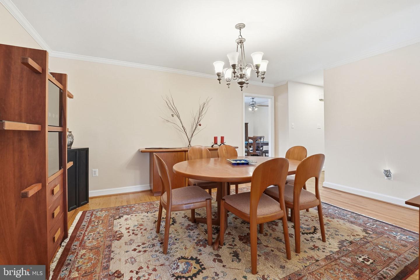 1566-B WESTMORELAND ST, MCLEAN, Virginia 22101, 3 Bedrooms Bedrooms, ,2 BathroomsBathrooms,Residential,For sale,1566-B WESTMORELAND ST,VAFX2290312 MLS # VAFX2290312 1566-B WESTMORELAND ST, MCLEAN, Virginia 22101, 3 Bedrooms Bedrooms, ,2 BathroomsBathrooms,Residential,For sale,1566-B WESTMORELAND ST,VAFX2290312 MLS # VAFX2290312