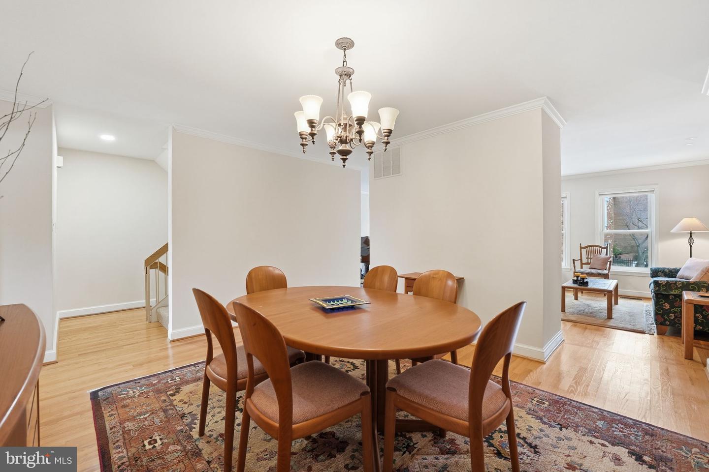 1566-B WESTMORELAND ST, MCLEAN, Virginia 22101, 3 Bedrooms Bedrooms, ,2 BathroomsBathrooms,Residential,For sale,1566-B WESTMORELAND ST,VAFX2290312 MLS # VAFX2290312 1566-B WESTMORELAND ST, MCLEAN, Virginia 22101, 3 Bedrooms Bedrooms, ,2 BathroomsBathrooms,Residential,For sale,1566-B WESTMORELAND ST,VAFX2290312 MLS # VAFX2290312