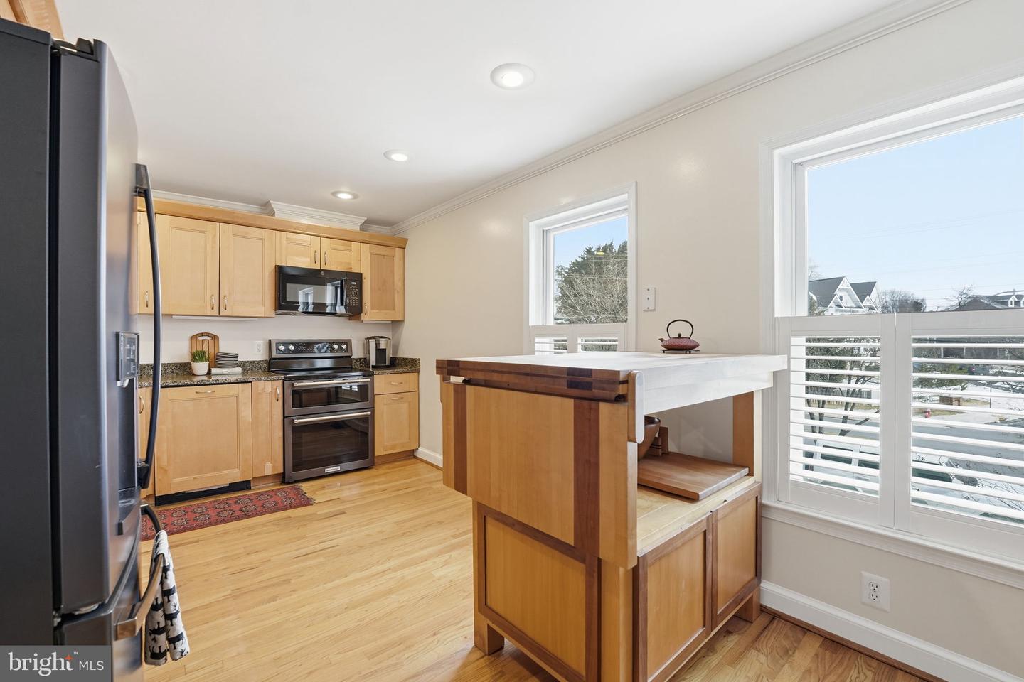 1566-B WESTMORELAND ST, MCLEAN, Virginia 22101, 3 Bedrooms Bedrooms, ,2 BathroomsBathrooms,Residential,For sale,1566-B WESTMORELAND ST,VAFX2290312 MLS # VAFX2290312 1566-B WESTMORELAND ST, MCLEAN, Virginia 22101, 3 Bedrooms Bedrooms, ,2 BathroomsBathrooms,Residential,For sale,1566-B WESTMORELAND ST,VAFX2290312 MLS # VAFX2290312