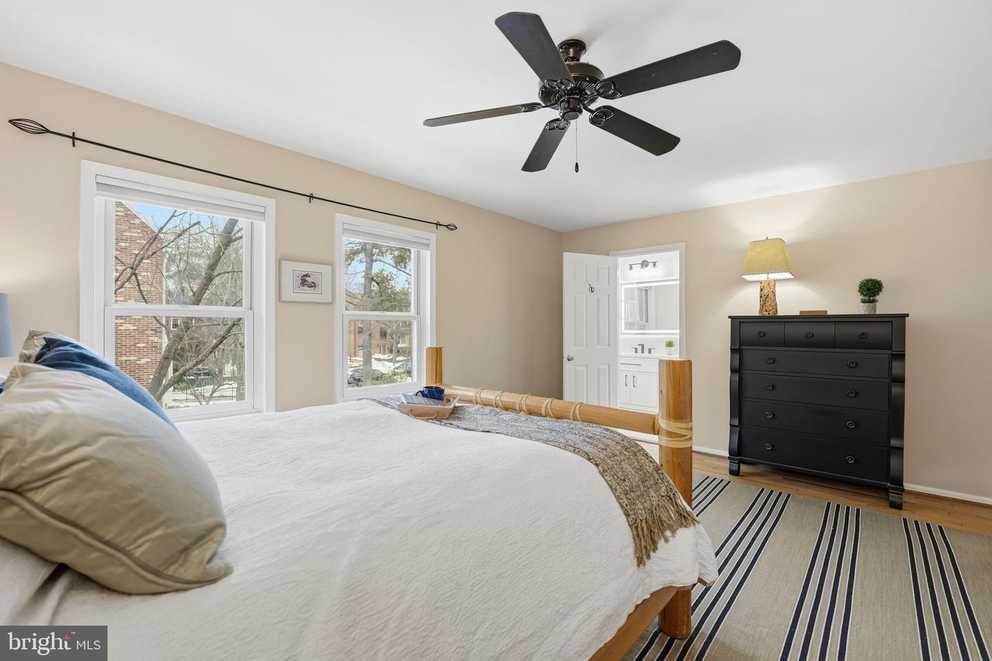 1566-B WESTMORELAND ST, MCLEAN, Virginia 22101, 3 Bedrooms Bedrooms, ,2 BathroomsBathrooms,Residential,For sale,1566-B WESTMORELAND ST,VAFX2290312 MLS # VAFX2290312 1566-B WESTMORELAND ST, MCLEAN, Virginia 22101, 3 Bedrooms Bedrooms, ,2 BathroomsBathrooms,Residential,For sale,1566-B WESTMORELAND ST,VAFX2290312 MLS # VAFX2290312