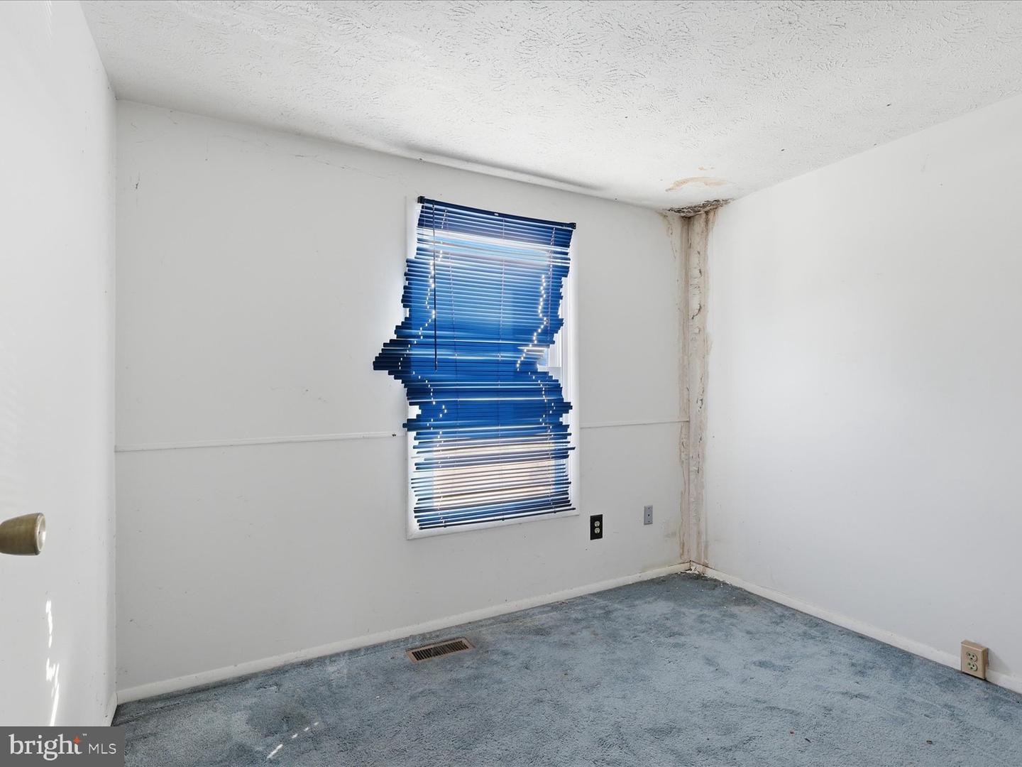 3466 VALE CT, WOODBRIDGE, Virginia 22192, 3 Bedrooms Bedrooms, ,2 BathroomsBathrooms,Residential,For sale,3466 VALE CT,VAPW2112254 MLS # VAPW2112254