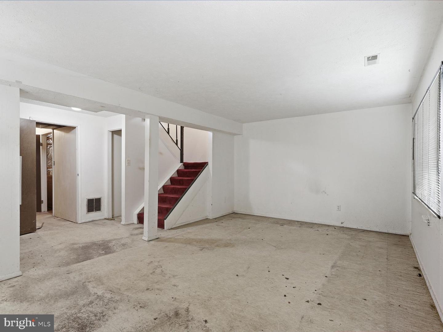 3466 VALE CT, WOODBRIDGE, Virginia 22192, 3 Bedrooms Bedrooms, ,2 BathroomsBathrooms,Residential,For sale,3466 VALE CT,VAPW2112254 MLS # VAPW2112254