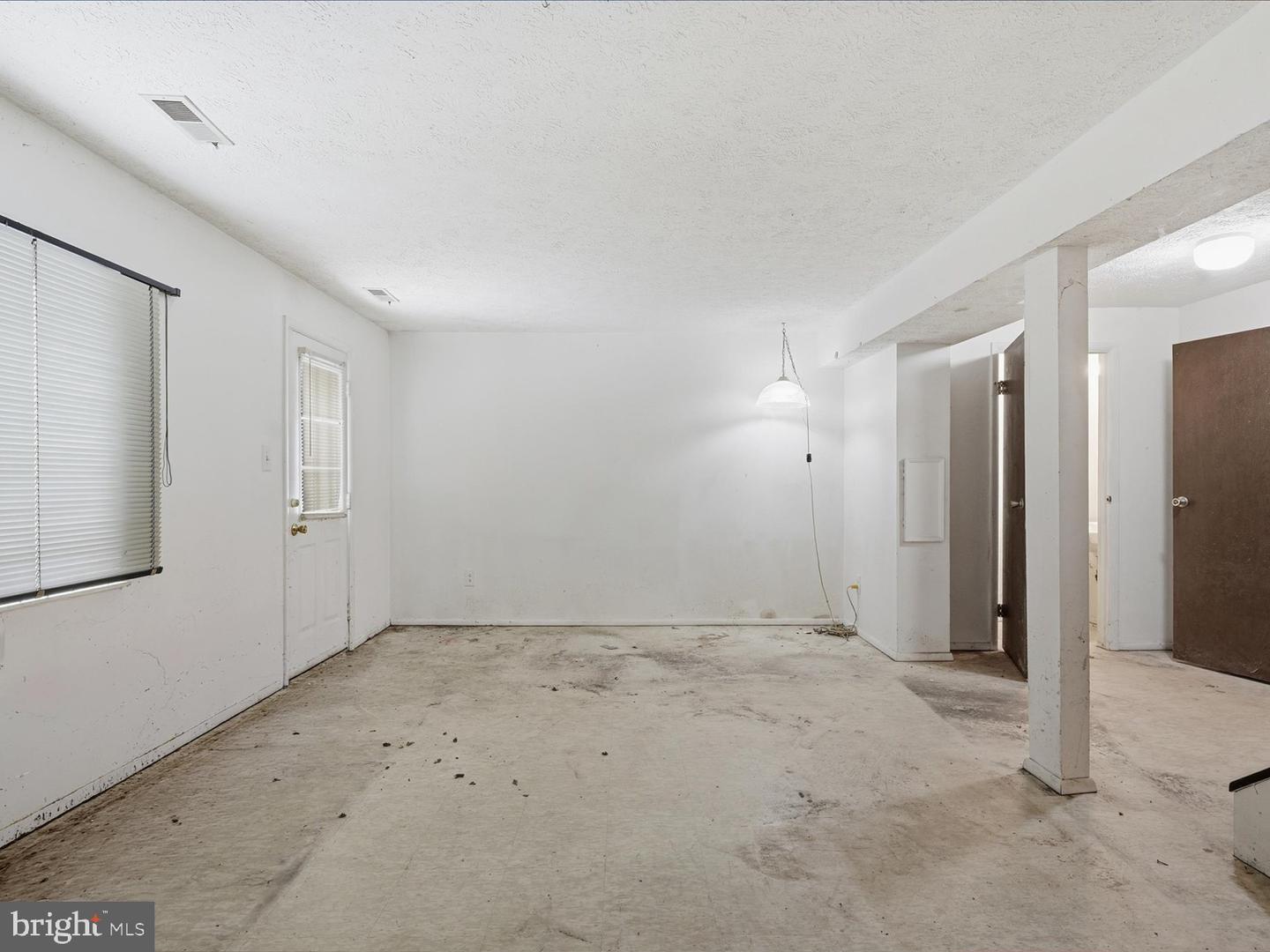 3466 VALE CT, WOODBRIDGE, Virginia 22192, 3 Bedrooms Bedrooms, ,2 BathroomsBathrooms,Residential,For sale,3466 VALE CT,VAPW2112254 MLS # VAPW2112254