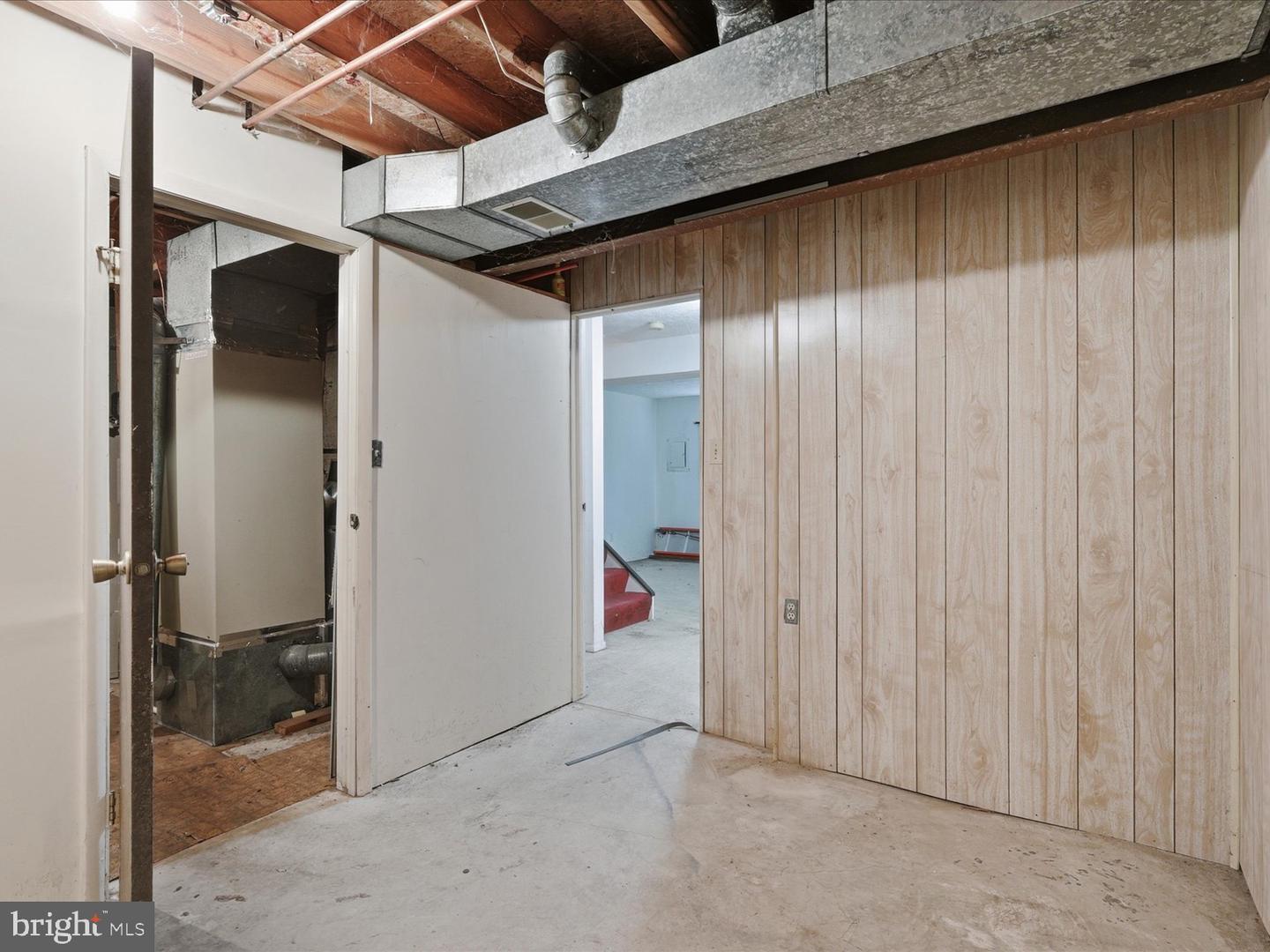 3466 VALE CT, WOODBRIDGE, Virginia 22192, 3 Bedrooms Bedrooms, ,2 BathroomsBathrooms,Residential,For sale,3466 VALE CT,VAPW2112254 MLS # VAPW2112254