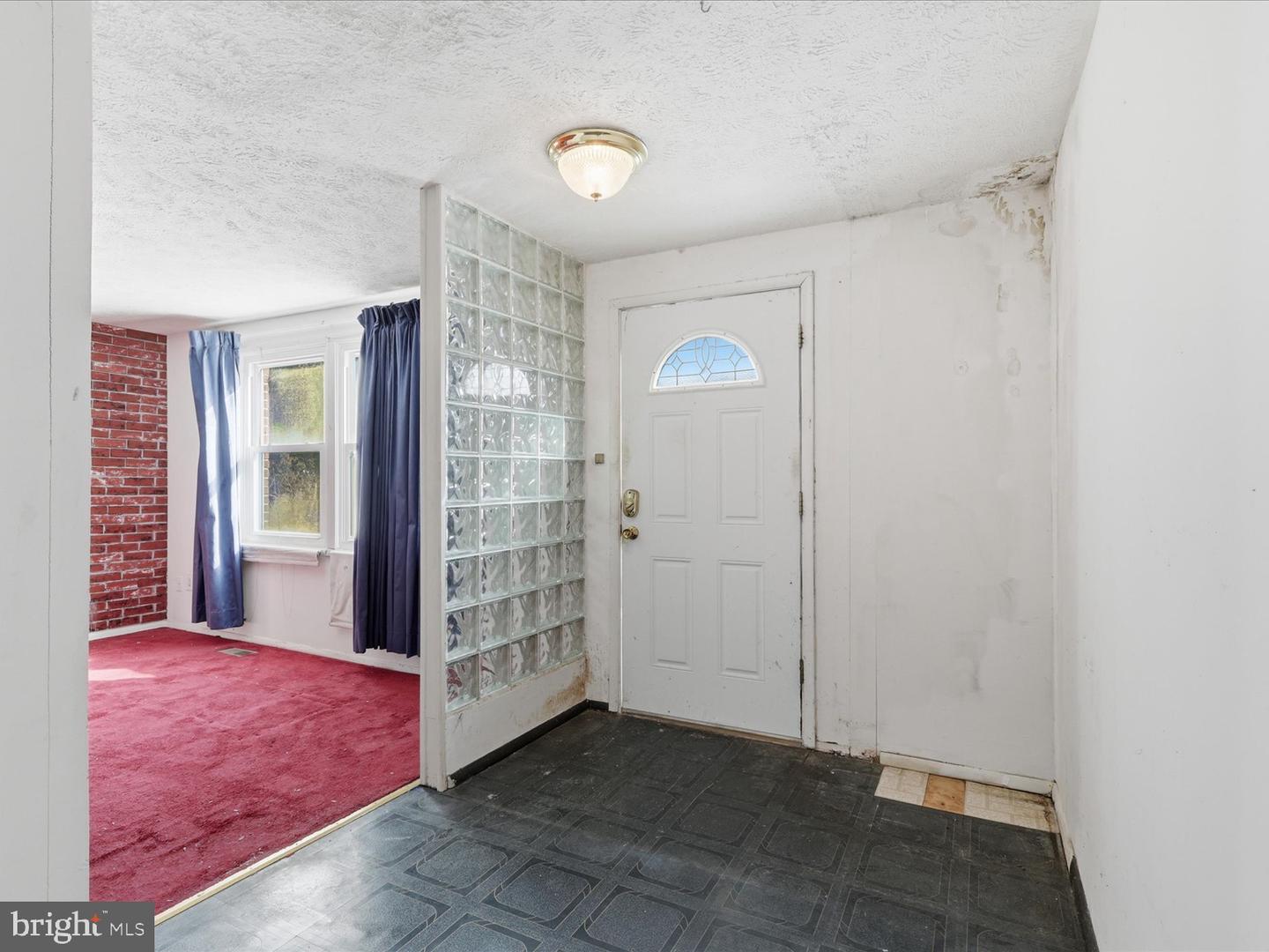 3466 VALE CT, WOODBRIDGE, Virginia 22192, 3 Bedrooms Bedrooms, ,2 BathroomsBathrooms,Residential,For sale,3466 VALE CT,VAPW2112254 MLS # VAPW2112254