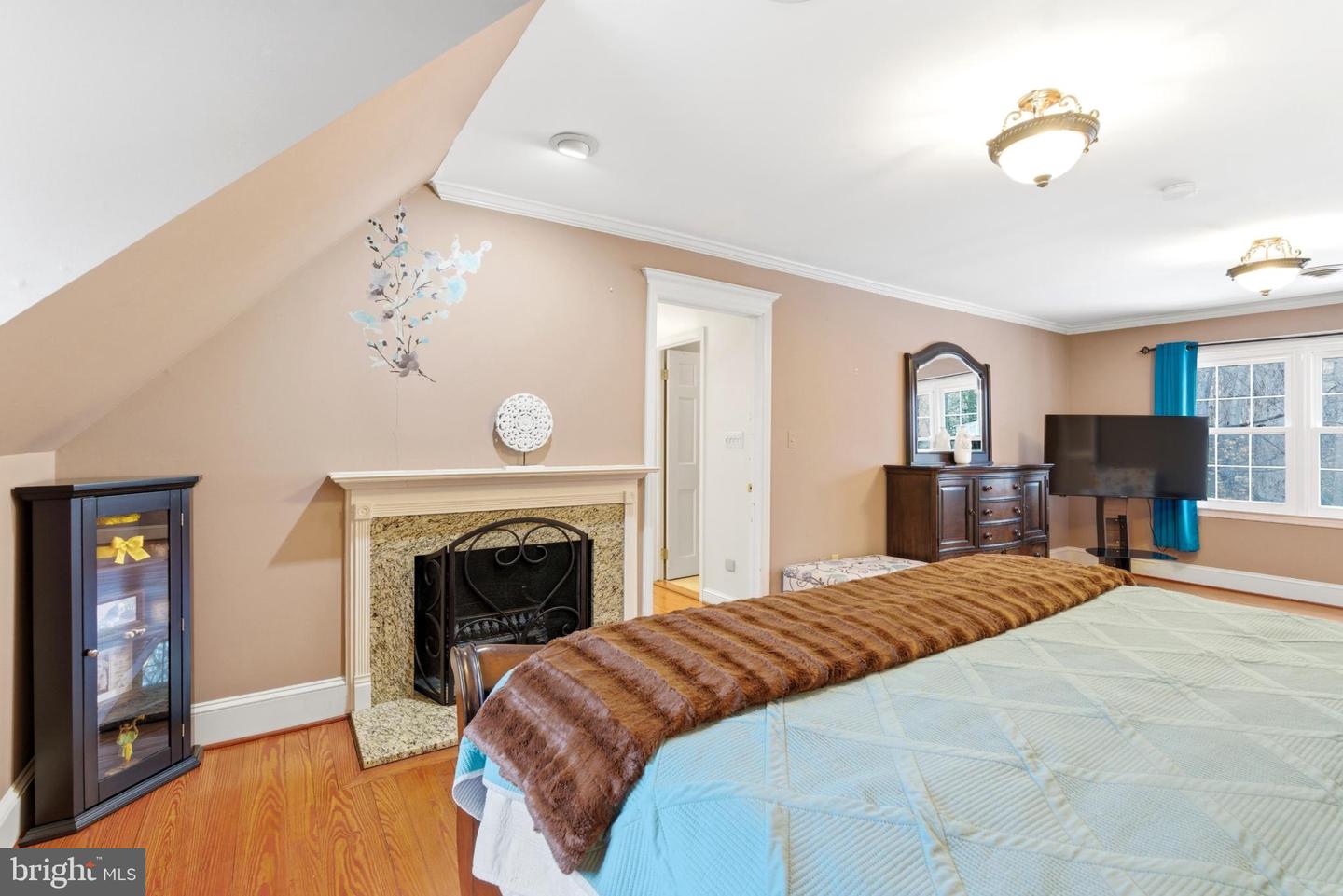 13515 FOWKE LN, WOODBRIDGE, Virginia 22192, ,Residential,For sale,13515 FOWKE LN,VAPW2112256 MLS # VAPW2112256