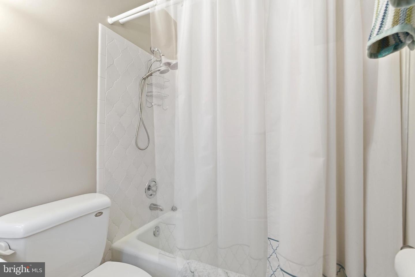 13515 FOWKE LN, WOODBRIDGE, Virginia 22192, ,Residential,For sale,13515 FOWKE LN,VAPW2112256 MLS # VAPW2112256