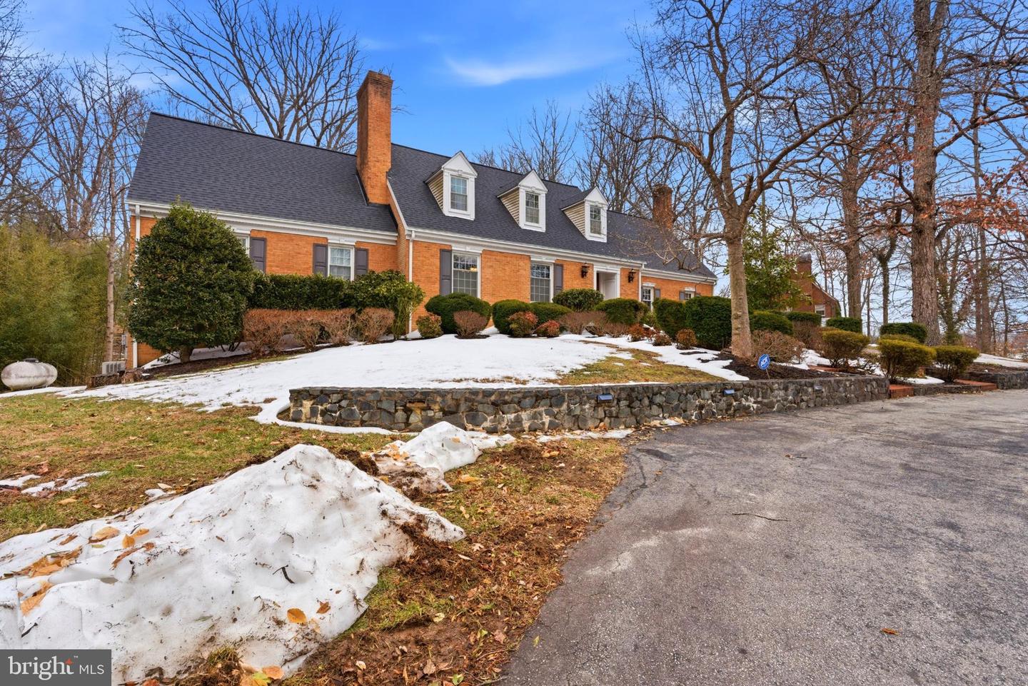 13515 FOWKE LN, WOODBRIDGE, Virginia 22192, ,Residential,For sale,13515 FOWKE LN,VAPW2112256 MLS # VAPW2112256