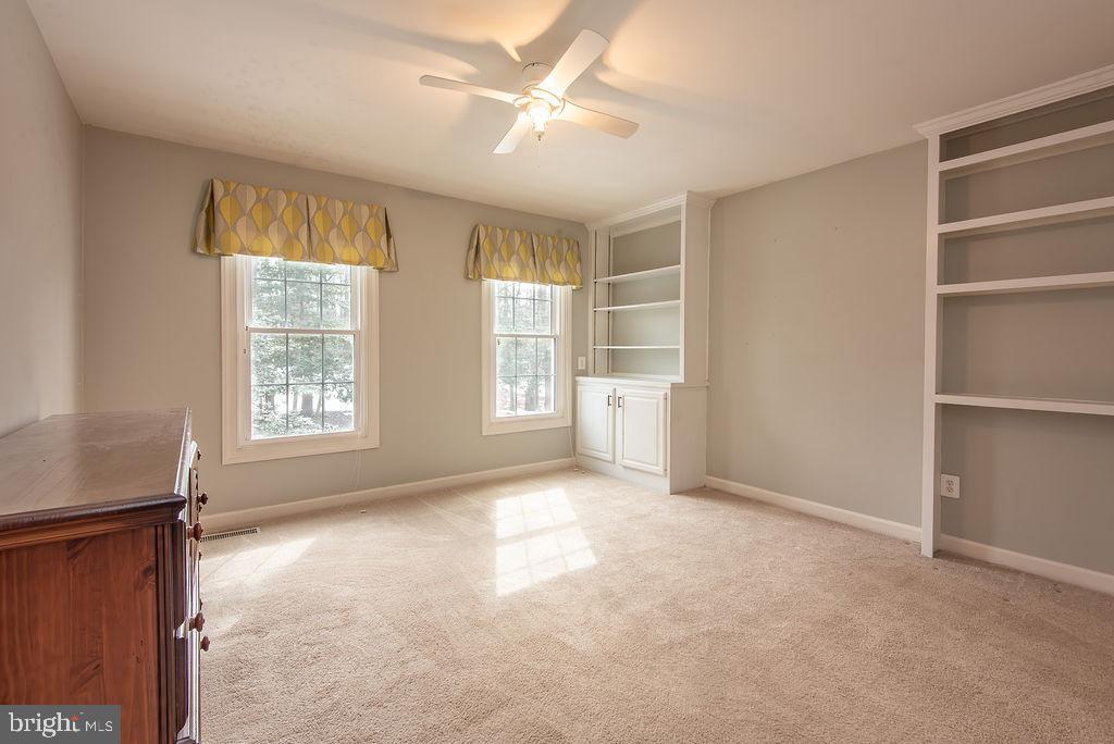 7216 TOKEN VALLEY RD, MANASSAS, Virginia 20112, 3 Bedrooms Bedrooms, 7 Rooms Rooms,3 BathroomsBathrooms,Residential,For sale,7216 TOKEN VALLEY RD,VAPW2112264 MLS # VAPW2112264