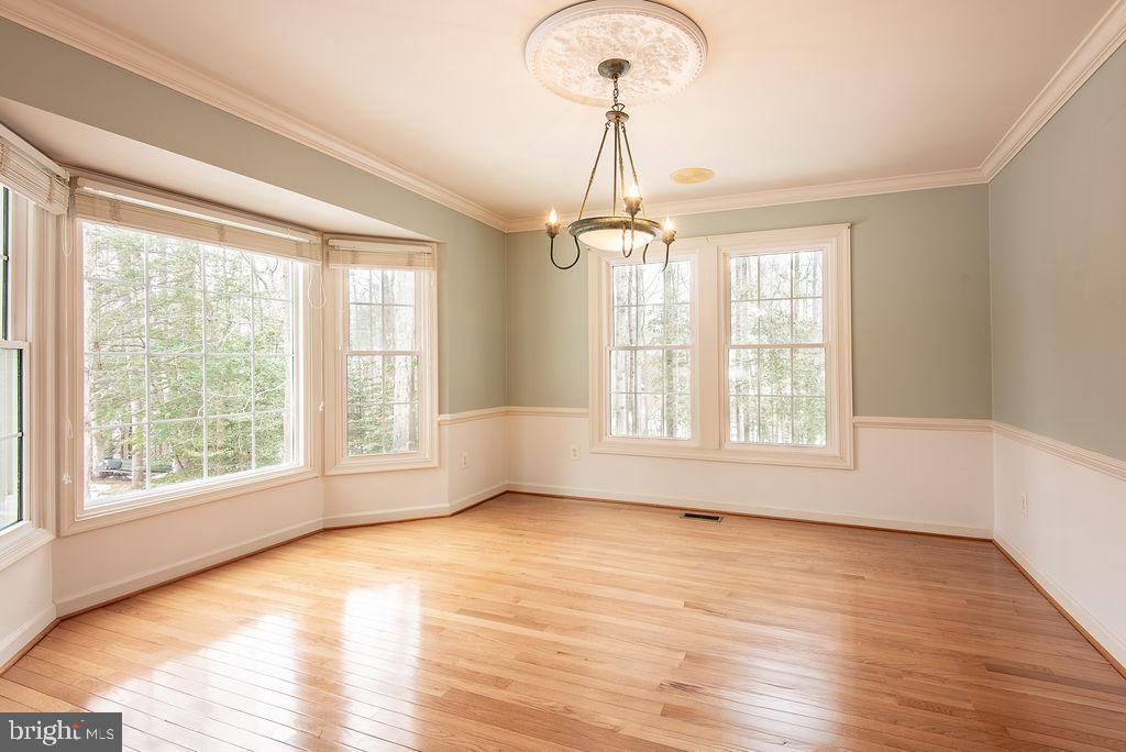 7216 TOKEN VALLEY RD, MANASSAS, Virginia 20112, 3 Bedrooms Bedrooms, 7 Rooms Rooms,3 BathroomsBathrooms,Residential,For sale,7216 TOKEN VALLEY RD,VAPW2112264 MLS # VAPW2112264