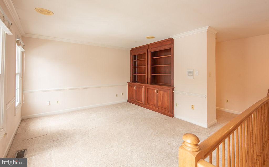 7216 TOKEN VALLEY RD, MANASSAS, Virginia 20112, 3 Bedrooms Bedrooms, 7 Rooms Rooms,3 BathroomsBathrooms,Residential,For sale,7216 TOKEN VALLEY RD,VAPW2112264 MLS # VAPW2112264