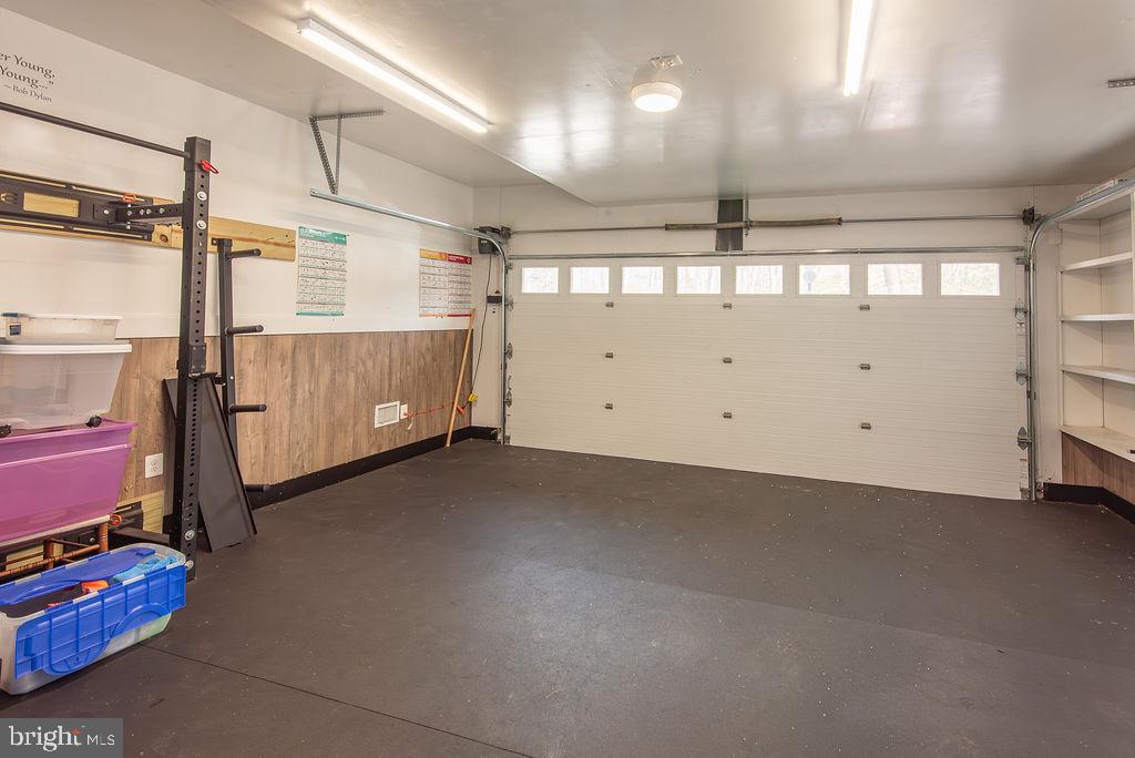 7216 TOKEN VALLEY RD, MANASSAS, Virginia 20112, 3 Bedrooms Bedrooms, 7 Rooms Rooms,3 BathroomsBathrooms,Residential,For sale,7216 TOKEN VALLEY RD,VAPW2112264 MLS # VAPW2112264