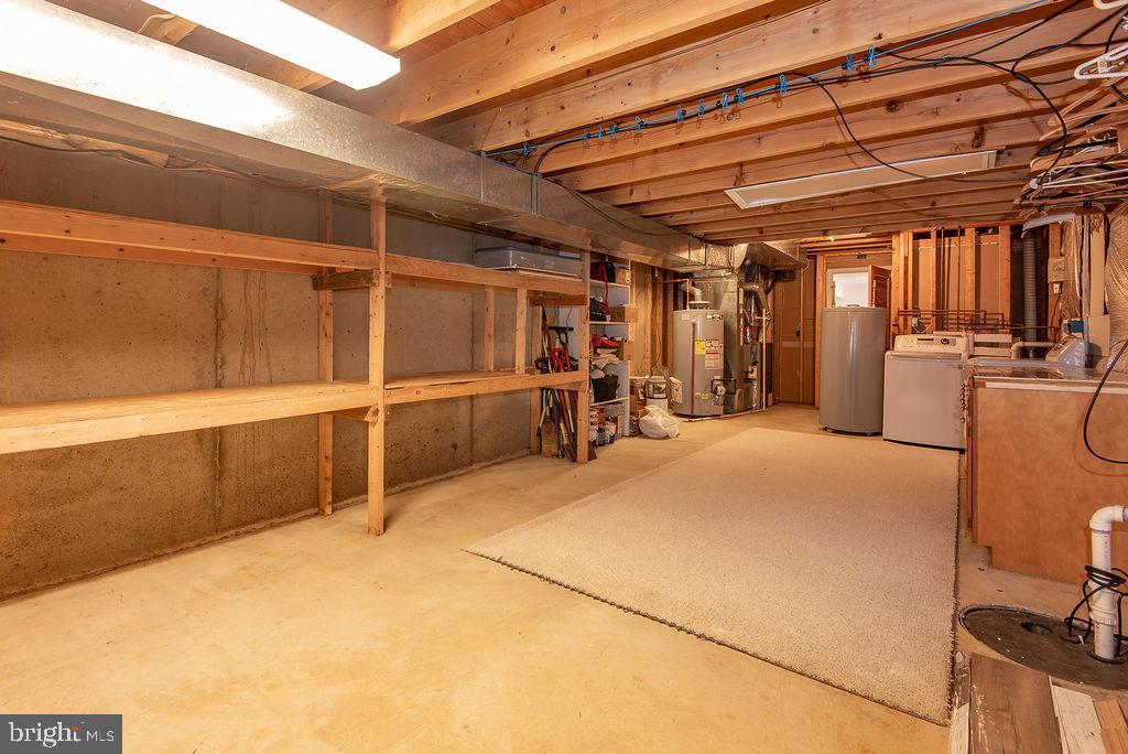 7216 TOKEN VALLEY RD, MANASSAS, Virginia 20112, 3 Bedrooms Bedrooms, 7 Rooms Rooms,3 BathroomsBathrooms,Residential,For sale,7216 TOKEN VALLEY RD,VAPW2112264 MLS # VAPW2112264