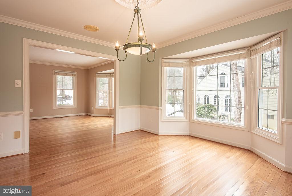 7216 TOKEN VALLEY RD, MANASSAS, Virginia 20112, 3 Bedrooms Bedrooms, 7 Rooms Rooms,3 BathroomsBathrooms,Residential,For sale,7216 TOKEN VALLEY RD,VAPW2112264 MLS # VAPW2112264