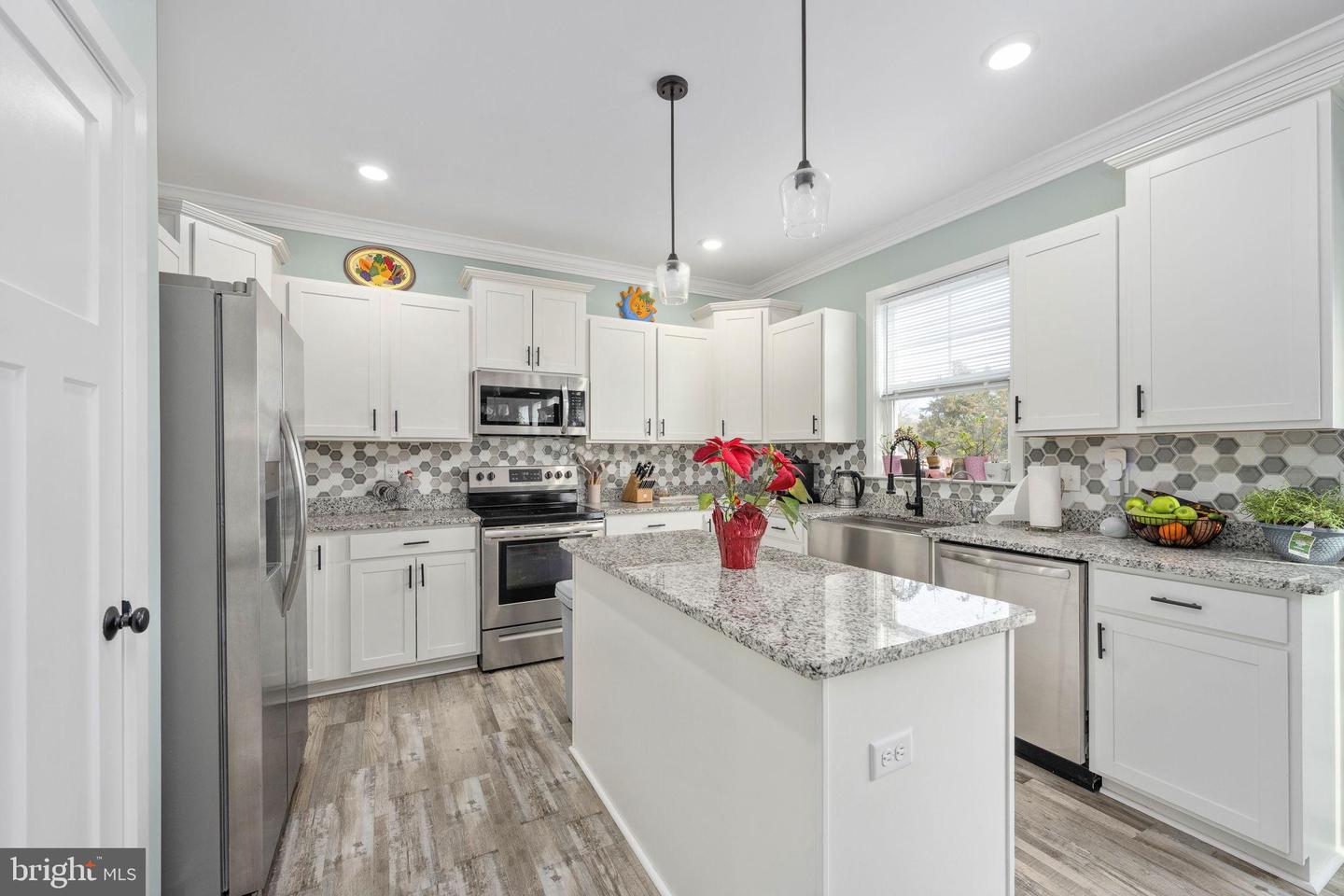 14 CAROL ST, FREDERICKSBURG, Virginia 22405, 4 Bedrooms Bedrooms, 17 Rooms Rooms,3 BathroomsBathrooms,Residential,For sale,14 CAROL ST,VAST2045974 MLS # VAST2045974