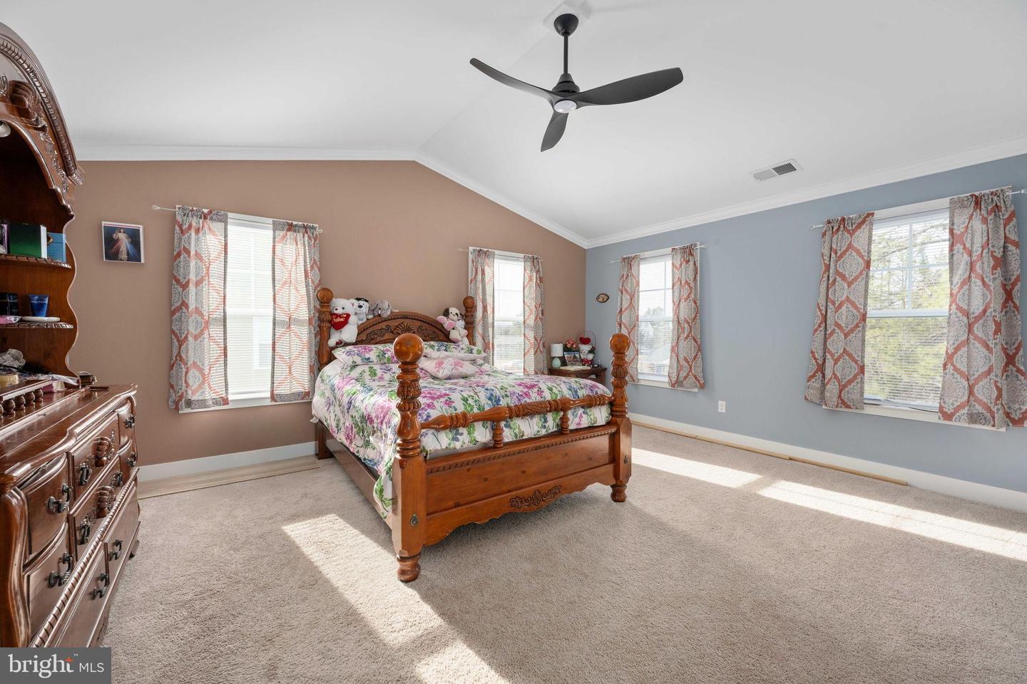 14 CAROL ST, FREDERICKSBURG, Virginia 22405, 4 Bedrooms Bedrooms, 17 Rooms Rooms,3 BathroomsBathrooms,Residential,For sale,14 CAROL ST,VAST2045974 MLS # VAST2045974