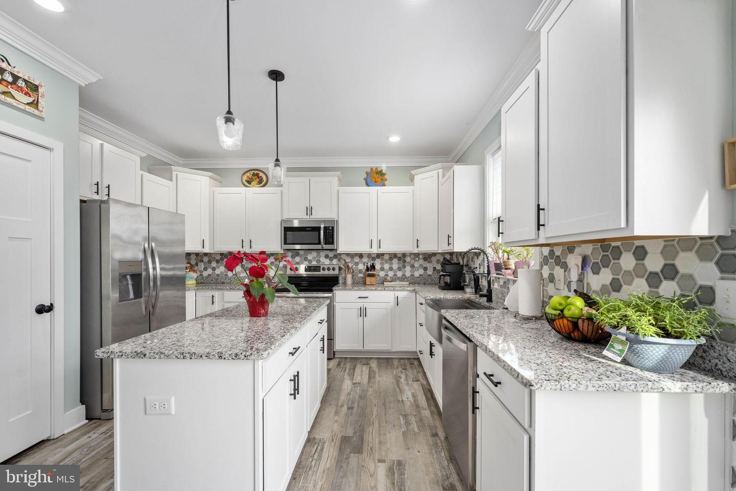 14 CAROL ST, FREDERICKSBURG, Virginia 22405, 4 Bedrooms Bedrooms, 17 Rooms Rooms,3 BathroomsBathrooms,Residential,For sale,14 CAROL ST,VAST2045974 MLS # VAST2045974