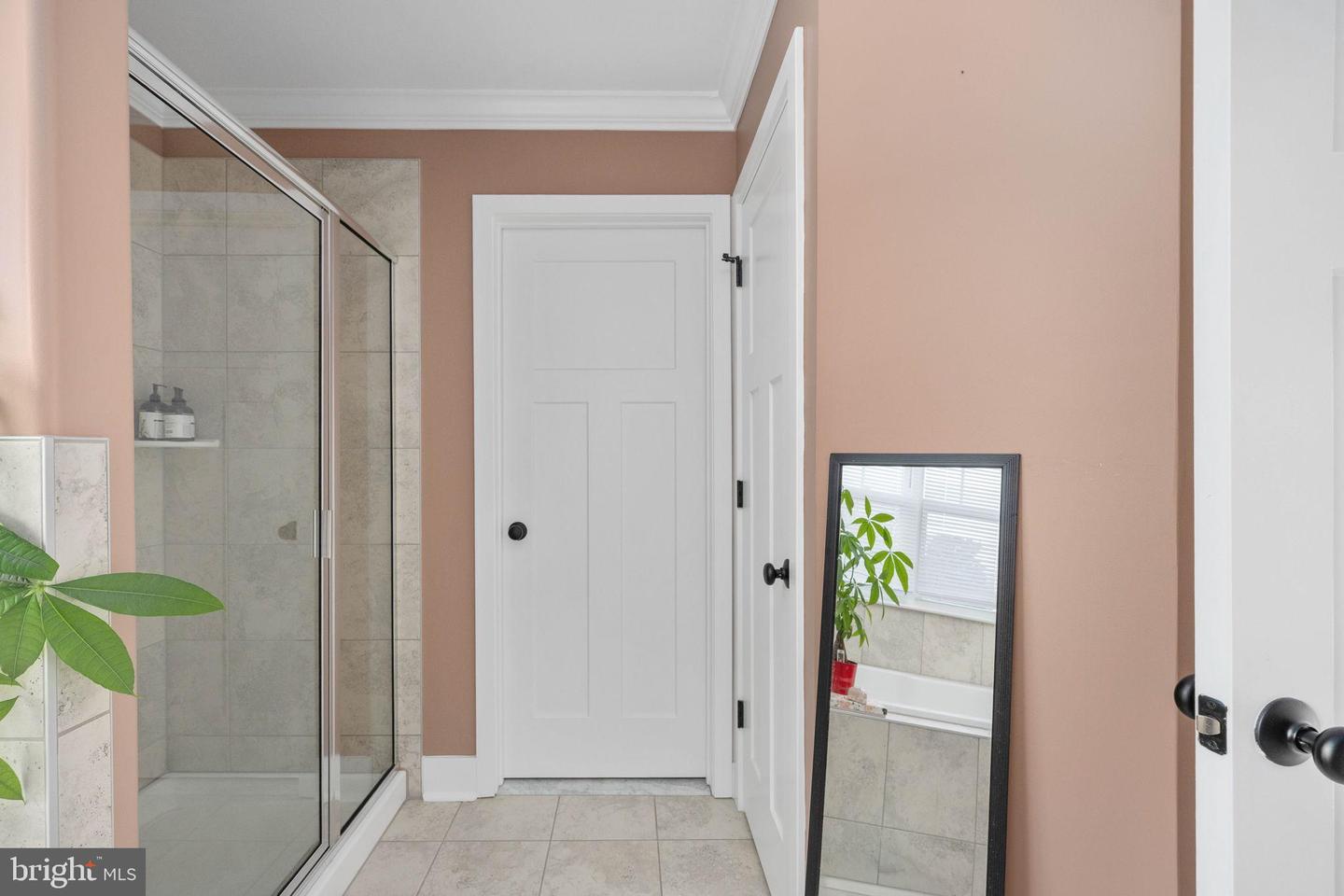 14 CAROL ST, FREDERICKSBURG, Virginia 22405, 4 Bedrooms Bedrooms, 17 Rooms Rooms,3 BathroomsBathrooms,Residential,For sale,14 CAROL ST,VAST2045974 MLS # VAST2045974