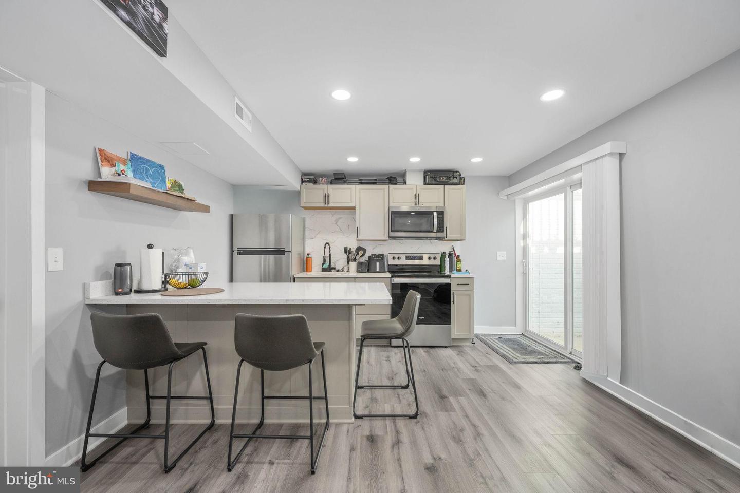 14 CAROL ST, FREDERICKSBURG, Virginia 22405, 4 Bedrooms Bedrooms, 17 Rooms Rooms,3 BathroomsBathrooms,Residential,For sale,14 CAROL ST,VAST2045974 MLS # VAST2045974