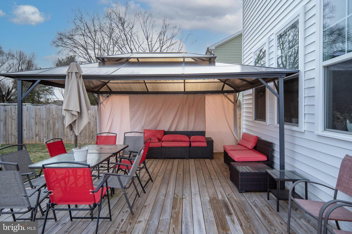 14 CAROL ST, FREDERICKSBURG, Virginia 22405, 4 Bedrooms Bedrooms, 17 Rooms Rooms,3 BathroomsBathrooms,Residential,For sale,14 CAROL ST,VAST2045974 MLS # VAST2045974