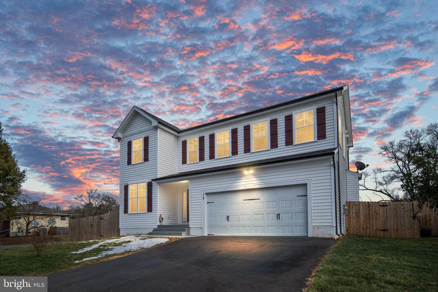 14 CAROL ST, FREDERICKSBURG, Virginia 22405, 4 Bedrooms Bedrooms, 17 Rooms Rooms,3 BathroomsBathrooms,Residential,For sale,14 CAROL ST,VAST2045974 MLS # VAST2045974