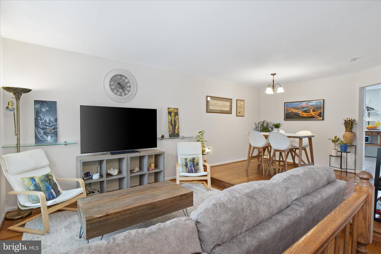 6940 COMPTON LN, CENTREVILLE, Virginia 20121, 3 Bedrooms Bedrooms, ,3 BathroomsBathrooms,Residential,For sale,6940 COMPTON LN,VAFX2290382 MLS # VAFX2290382 6940 COMPTON LN, CENTREVILLE, Virginia 20121, 3 Bedrooms Bedrooms, ,3 BathroomsBathrooms,Residential,For sale,6940 COMPTON LN,VAFX2290382 MLS # VAFX2290382