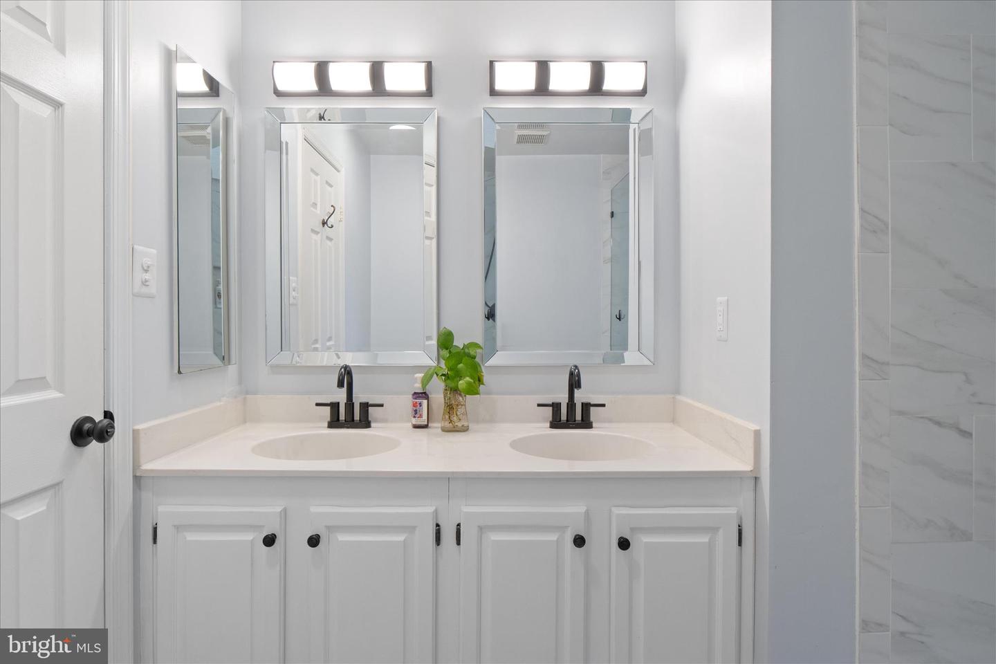 6940 COMPTON LN, CENTREVILLE, Virginia 20121, 3 Bedrooms Bedrooms, ,3 BathroomsBathrooms,Residential,For sale,6940 COMPTON LN,VAFX2290382 MLS # VAFX2290382 6940 COMPTON LN, CENTREVILLE, Virginia 20121, 3 Bedrooms Bedrooms, ,3 BathroomsBathrooms,Residential,For sale,6940 COMPTON LN,VAFX2290382 MLS # VAFX2290382