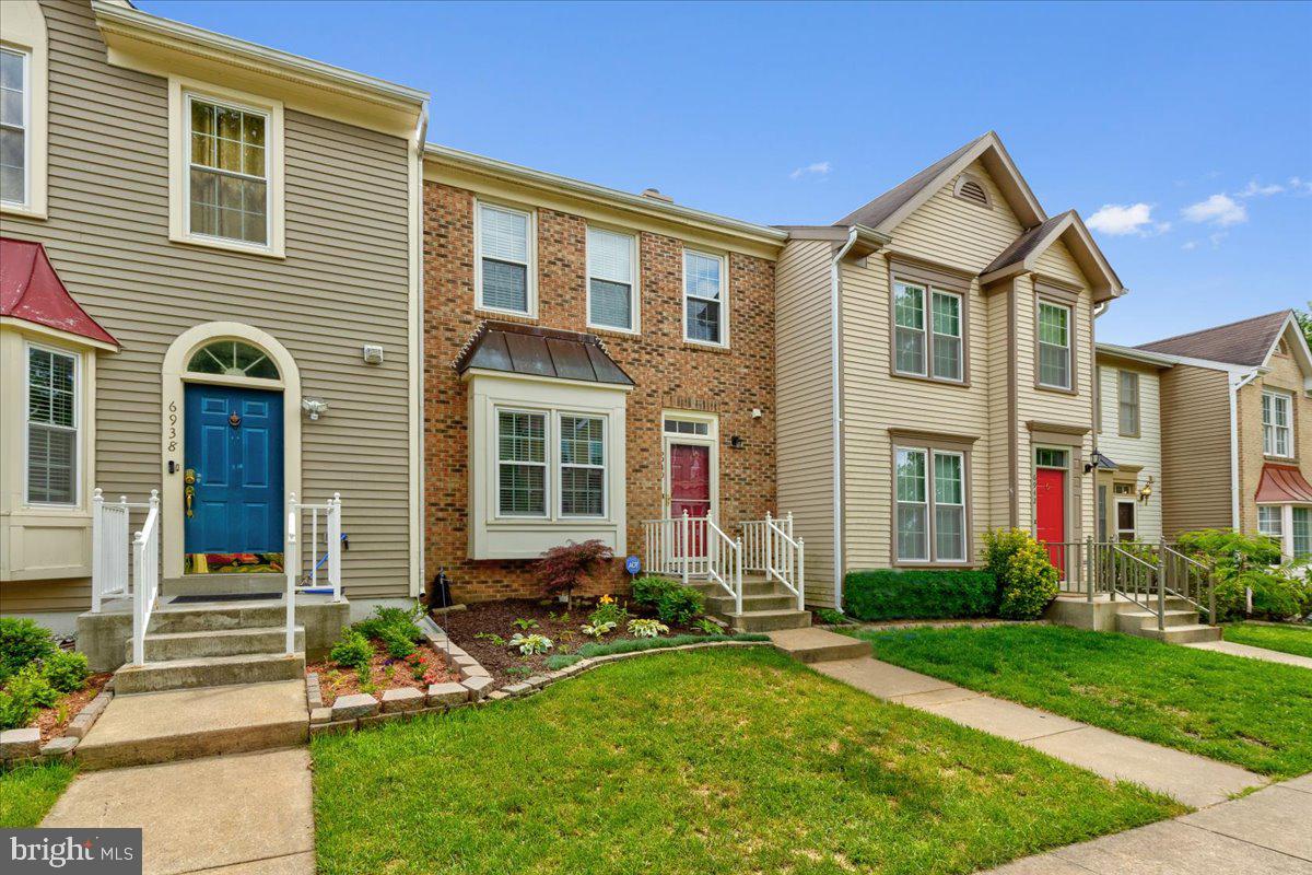 6940 COMPTON LN, CENTREVILLE, Virginia 20121, 3 Bedrooms Bedrooms, ,3 BathroomsBathrooms,Residential,For sale,6940 COMPTON LN,VAFX2290382 MLS # VAFX2290382 6940 COMPTON LN, CENTREVILLE, Virginia 20121, 3 Bedrooms Bedrooms, ,3 BathroomsBathrooms,Residential,For sale,6940 COMPTON LN,VAFX2290382 MLS # VAFX2290382