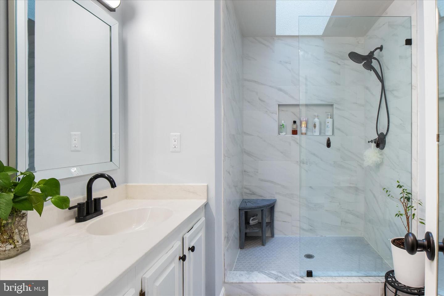 6940 COMPTON LN, CENTREVILLE, Virginia 20121, 3 Bedrooms Bedrooms, ,3 BathroomsBathrooms,Residential,For sale,6940 COMPTON LN,VAFX2290382 MLS # VAFX2290382 6940 COMPTON LN, CENTREVILLE, Virginia 20121, 3 Bedrooms Bedrooms, ,3 BathroomsBathrooms,Residential,For sale,6940 COMPTON LN,VAFX2290382 MLS # VAFX2290382