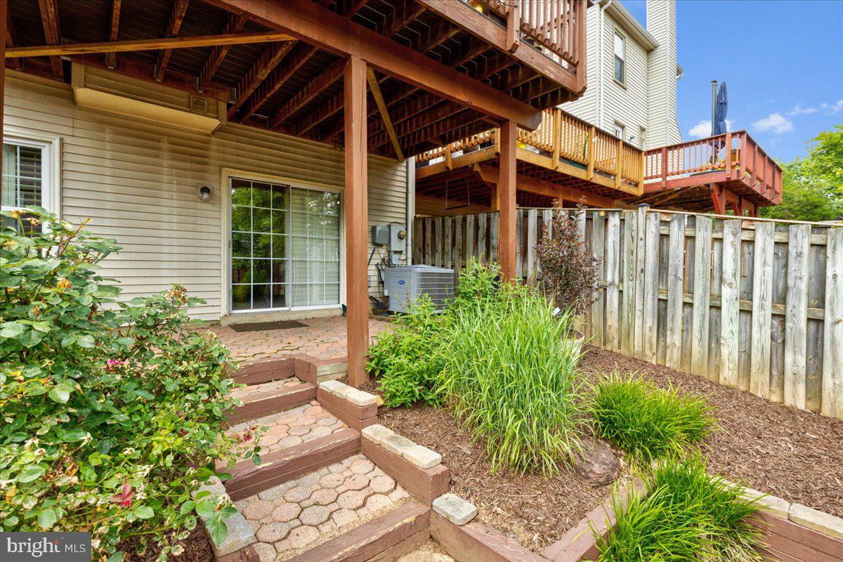 6940 COMPTON LN, CENTREVILLE, Virginia 20121, 3 Bedrooms Bedrooms, ,3 BathroomsBathrooms,Residential,For sale,6940 COMPTON LN,VAFX2290382 MLS # VAFX2290382 6940 COMPTON LN, CENTREVILLE, Virginia 20121, 3 Bedrooms Bedrooms, ,3 BathroomsBathrooms,Residential,For sale,6940 COMPTON LN,VAFX2290382 MLS # VAFX2290382