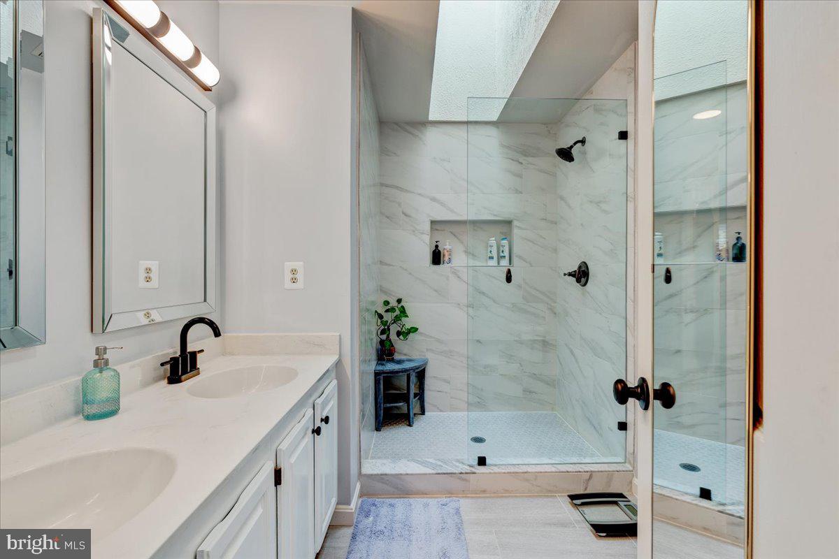 6940 COMPTON LN, CENTREVILLE, Virginia 20121, 3 Bedrooms Bedrooms, ,3 BathroomsBathrooms,Residential,For sale,6940 COMPTON LN,VAFX2290382 MLS # VAFX2290382 6940 COMPTON LN, CENTREVILLE, Virginia 20121, 3 Bedrooms Bedrooms, ,3 BathroomsBathrooms,Residential,For sale,6940 COMPTON LN,VAFX2290382 MLS # VAFX2290382