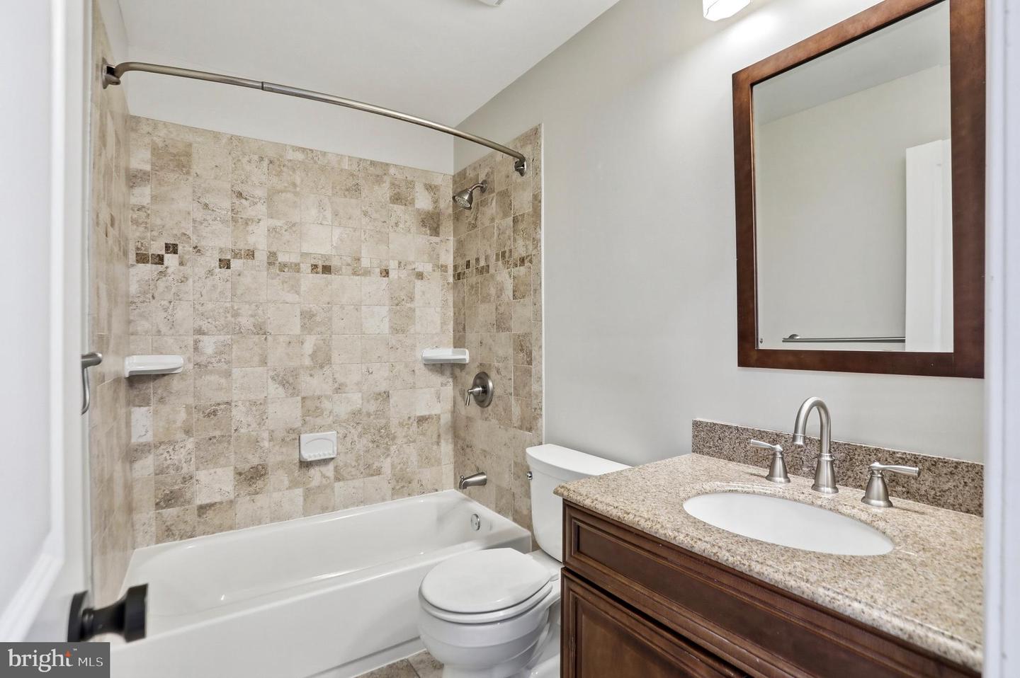 3203 CINCH RING CT, OAKTON, Virginia 22124, 4 Bedrooms Bedrooms, ,3 BathroomsBathrooms,Residential,For sale,3203 CINCH RING CT,VAFX2290416 MLS # VAFX2290416 3203 CINCH RING CT, OAKTON, Virginia 22124, 4 Bedrooms Bedrooms, ,3 BathroomsBathrooms,Residential,For sale,3203 CINCH RING CT,VAFX2290416 MLS # VAFX2290416