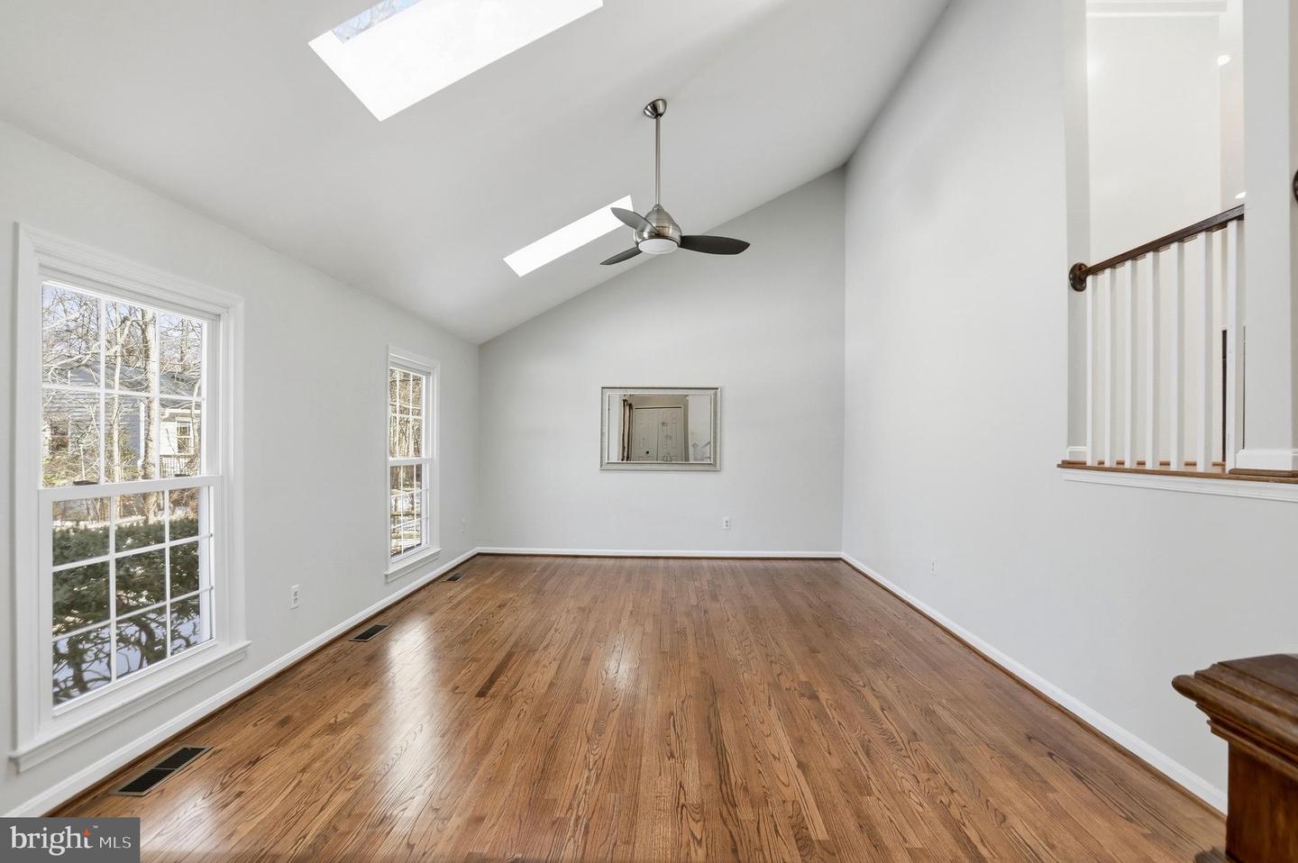 3203 CINCH RING CT, OAKTON, Virginia 22124, 4 Bedrooms Bedrooms, ,3 BathroomsBathrooms,Residential,For sale,3203 CINCH RING CT,VAFX2290416 MLS # VAFX2290416 3203 CINCH RING CT, OAKTON, Virginia 22124, 4 Bedrooms Bedrooms, ,3 BathroomsBathrooms,Residential,For sale,3203 CINCH RING CT,VAFX2290416 MLS # VAFX2290416