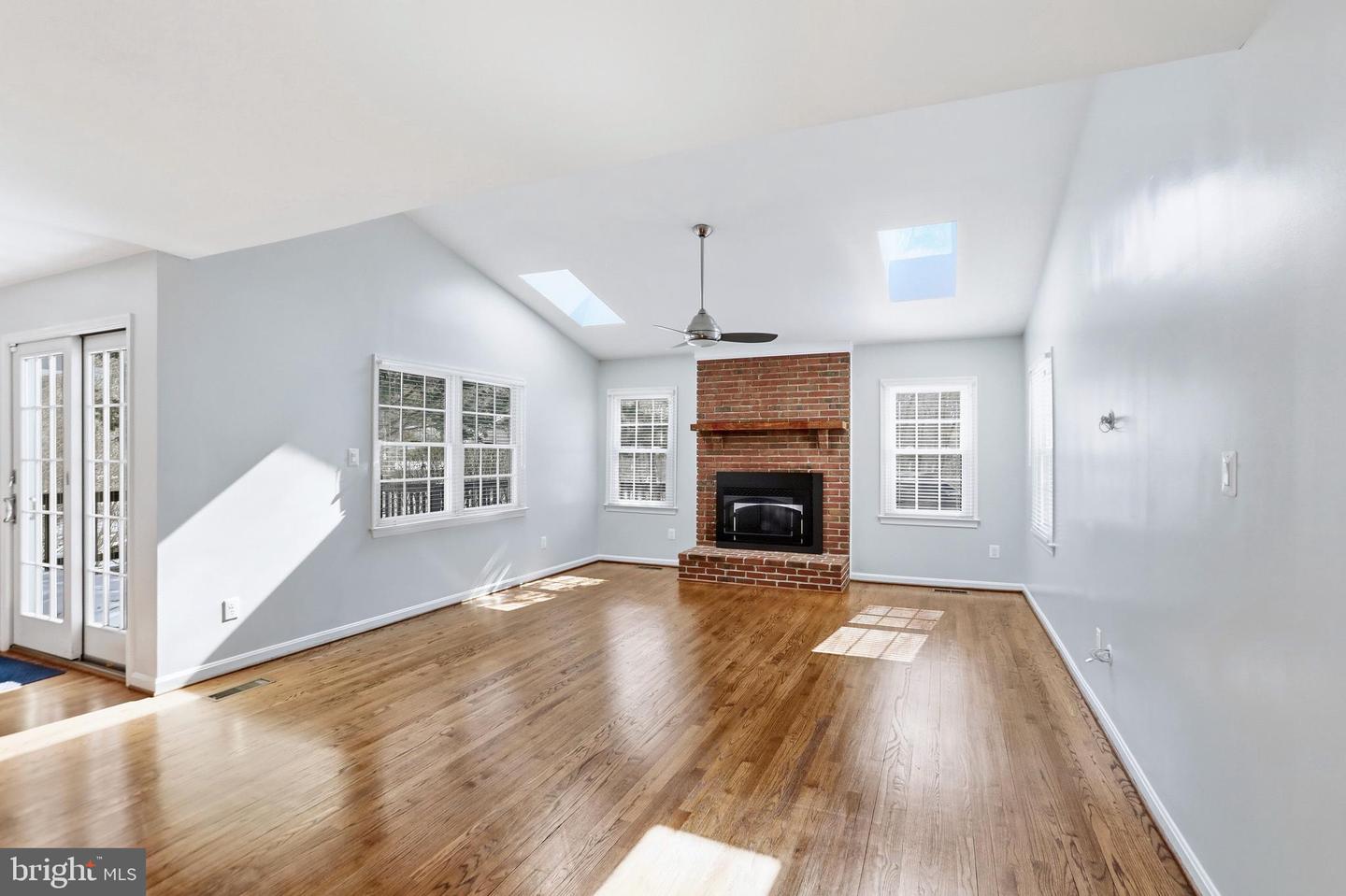 3203 CINCH RING CT, OAKTON, Virginia 22124, 4 Bedrooms Bedrooms, ,3 BathroomsBathrooms,Residential,For sale,3203 CINCH RING CT,VAFX2290416 MLS # VAFX2290416 3203 CINCH RING CT, OAKTON, Virginia 22124, 4 Bedrooms Bedrooms, ,3 BathroomsBathrooms,Residential,For sale,3203 CINCH RING CT,VAFX2290416 MLS # VAFX2290416