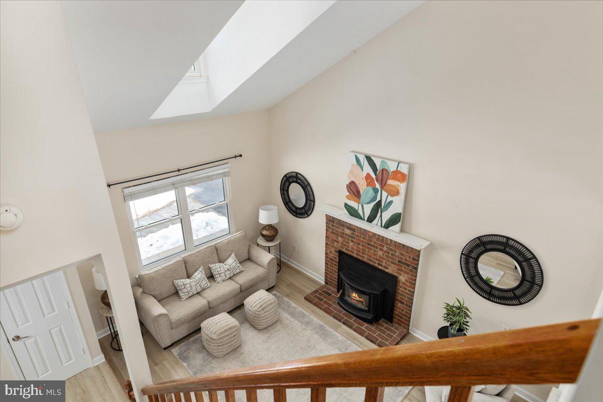 904 OLD RIVER WAY CT, STERLING, Virginia 20164, 4 Bedrooms Bedrooms, ,3 BathroomsBathrooms,Residential,For sale,904 OLD RIVER WAY CT,VALO2115718 MLS # VALO2115718