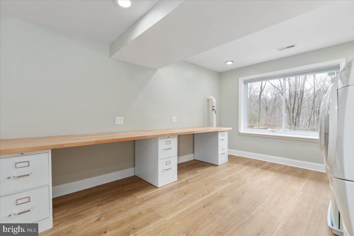 904 OLD RIVER WAY CT, STERLING, Virginia 20164, 4 Bedrooms Bedrooms, ,3 BathroomsBathrooms,Residential,For sale,904 OLD RIVER WAY CT,VALO2115718 MLS # VALO2115718