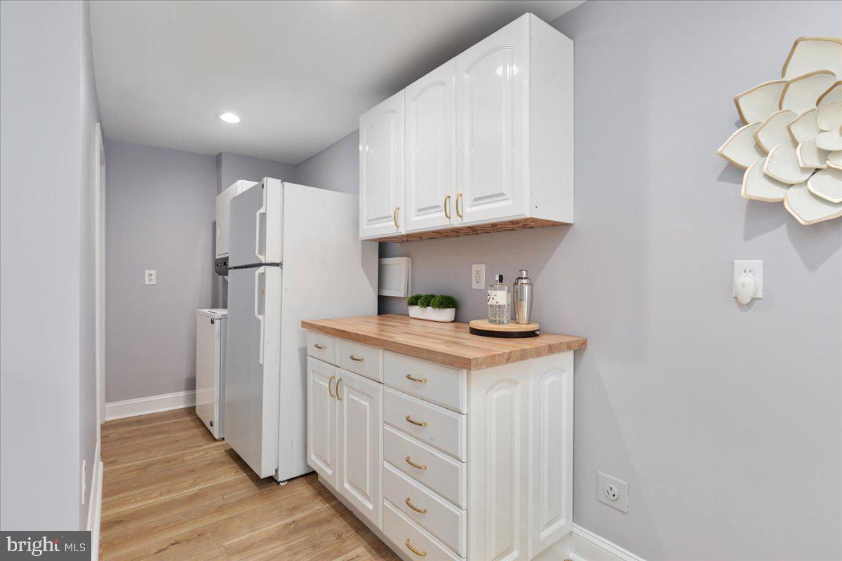 904 OLD RIVER WAY CT, STERLING, Virginia 20164, 4 Bedrooms Bedrooms, ,3 BathroomsBathrooms,Residential,For sale,904 OLD RIVER WAY CT,VALO2115718 MLS # VALO2115718